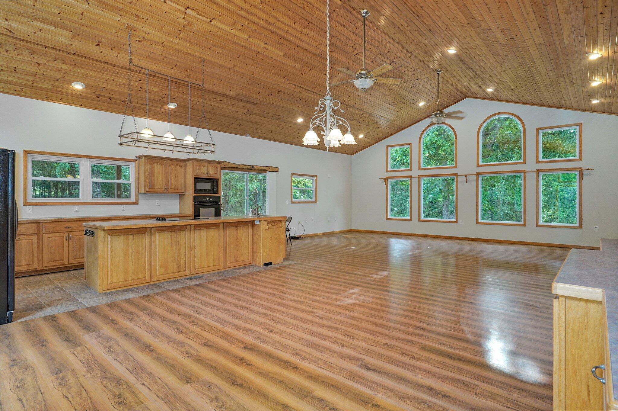 141 E 470th Road