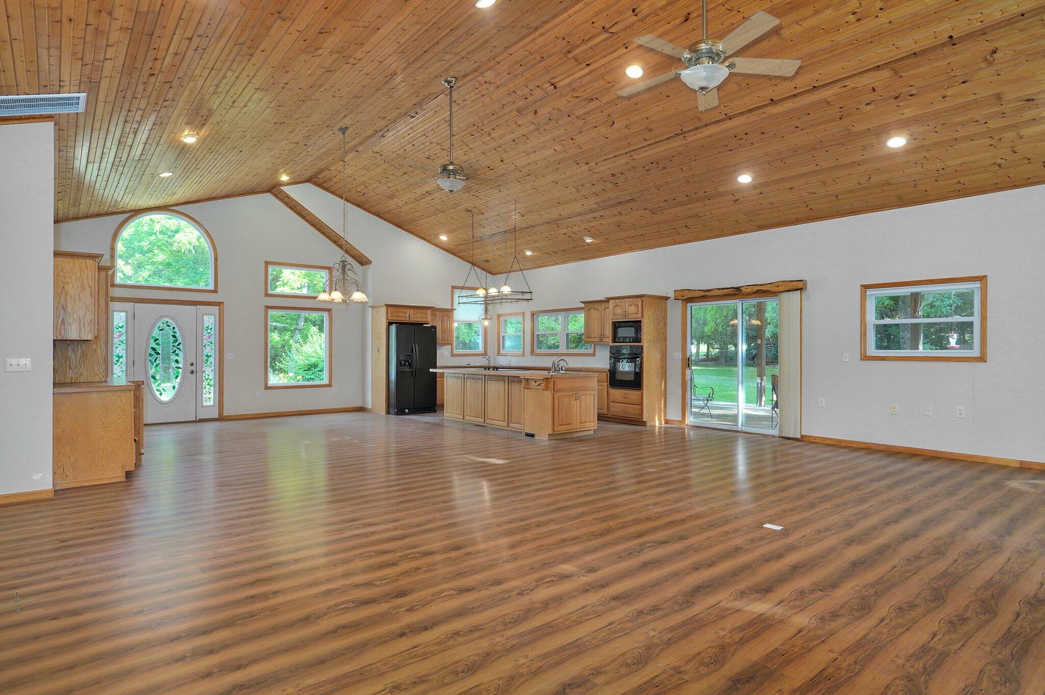 141 E 470th Road