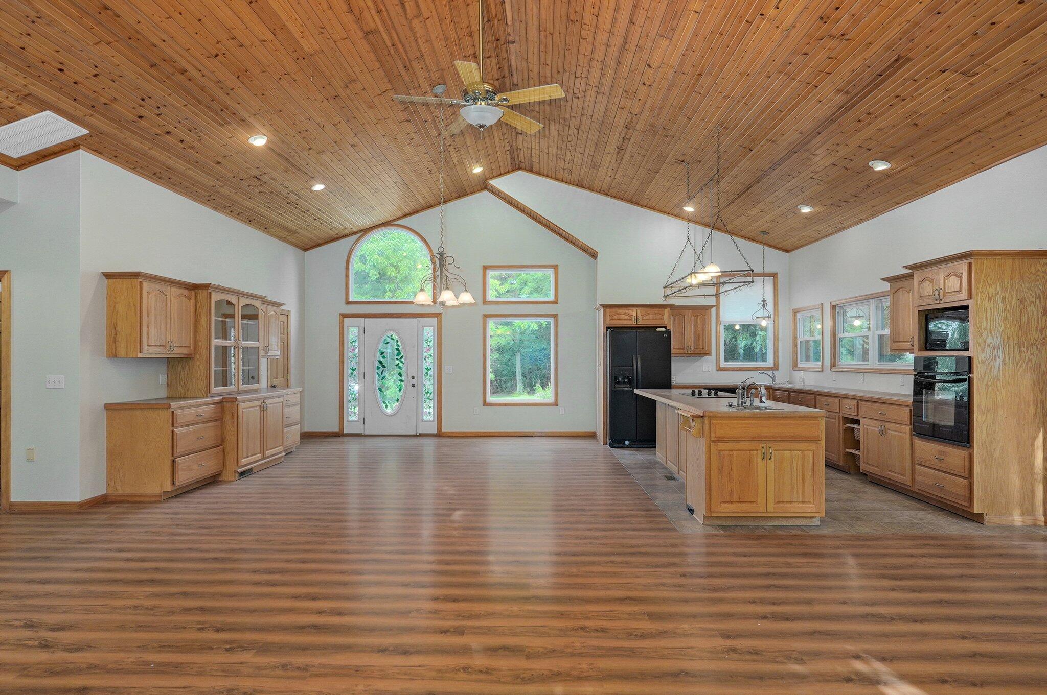141 E 470th Road