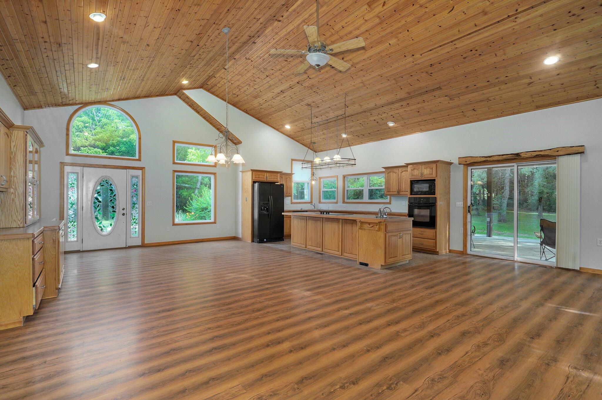 141 E 470th Road