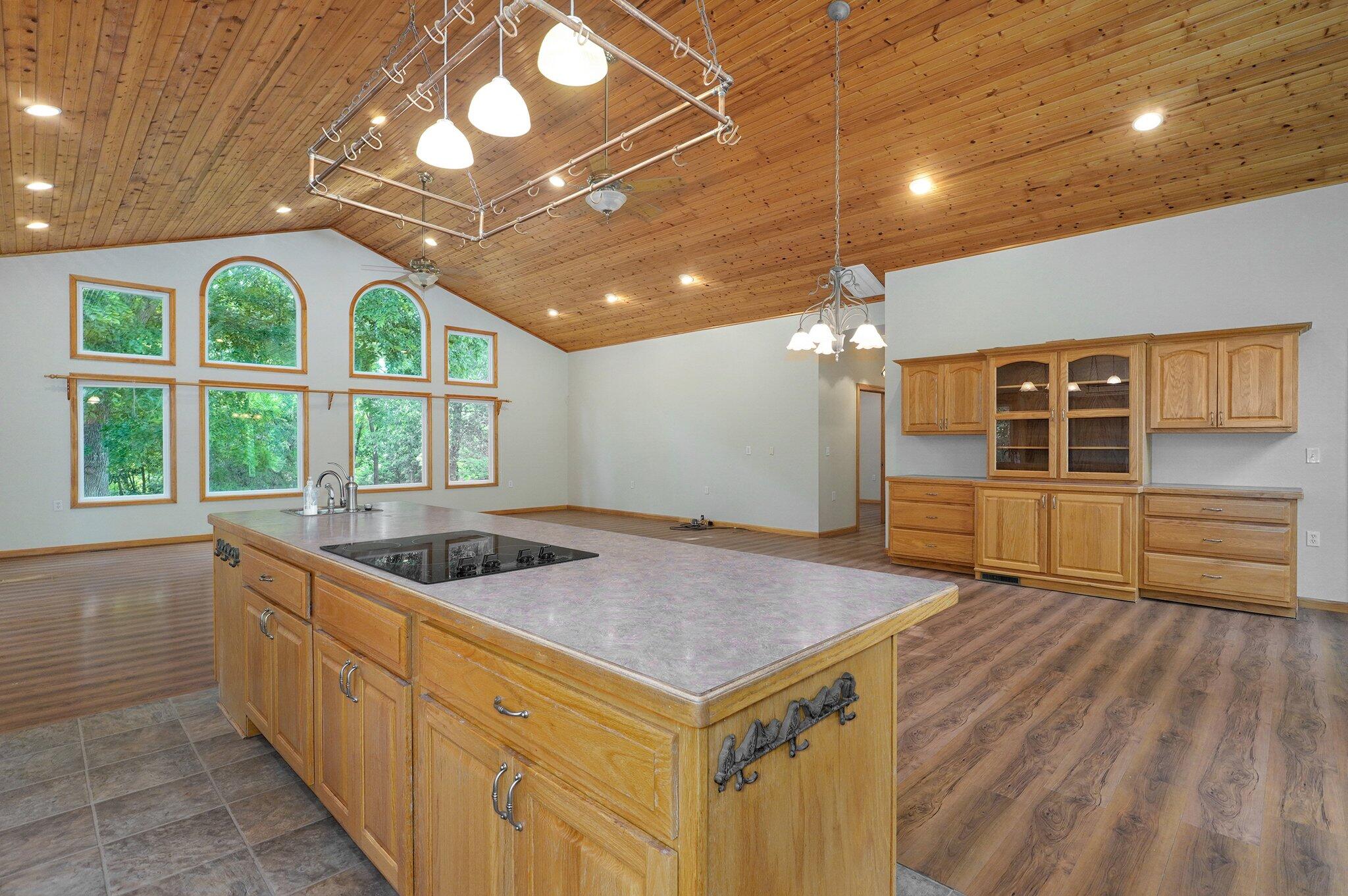 141 E 470th Road
