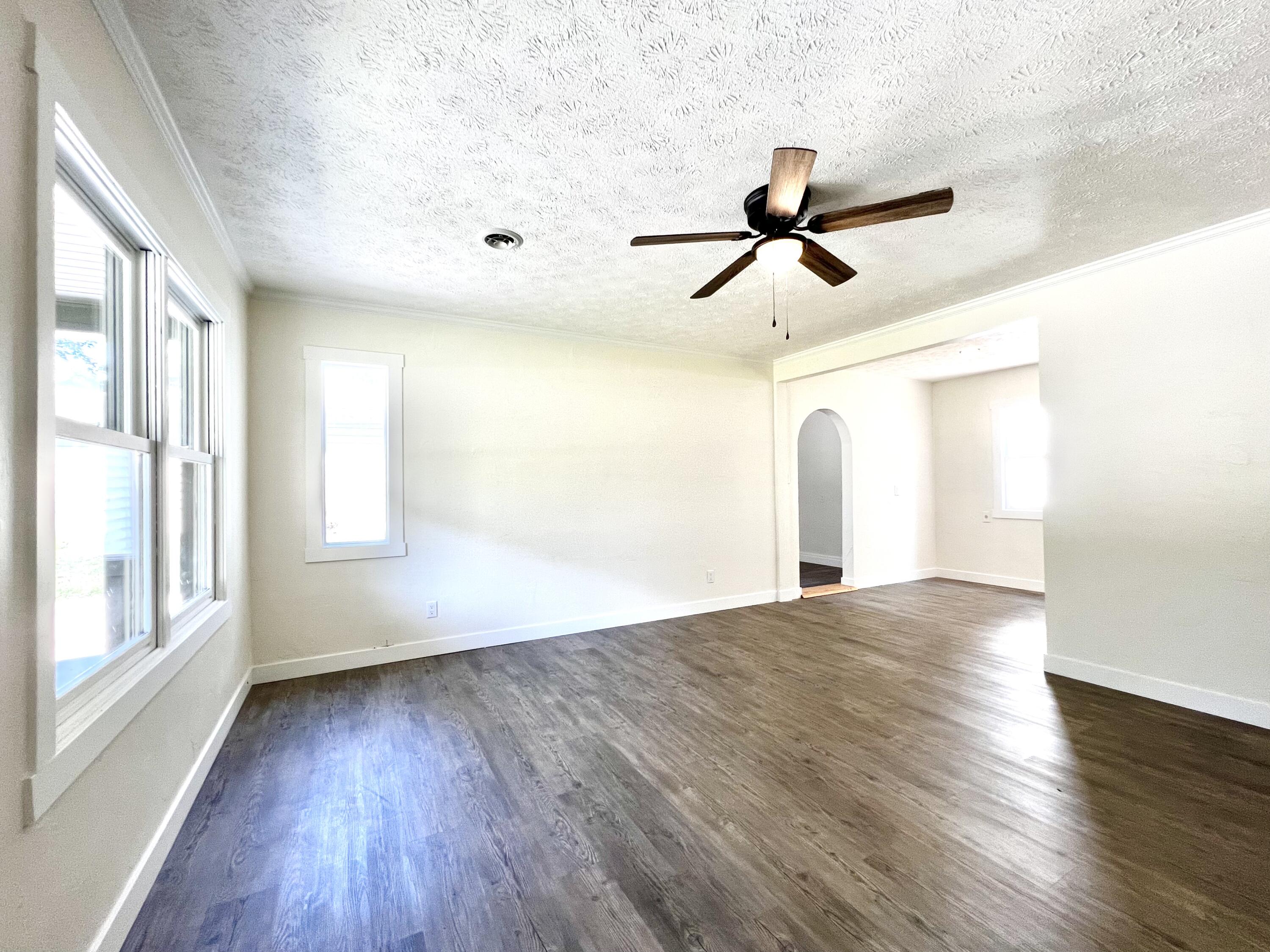 2018 S Lone Pine Avenue