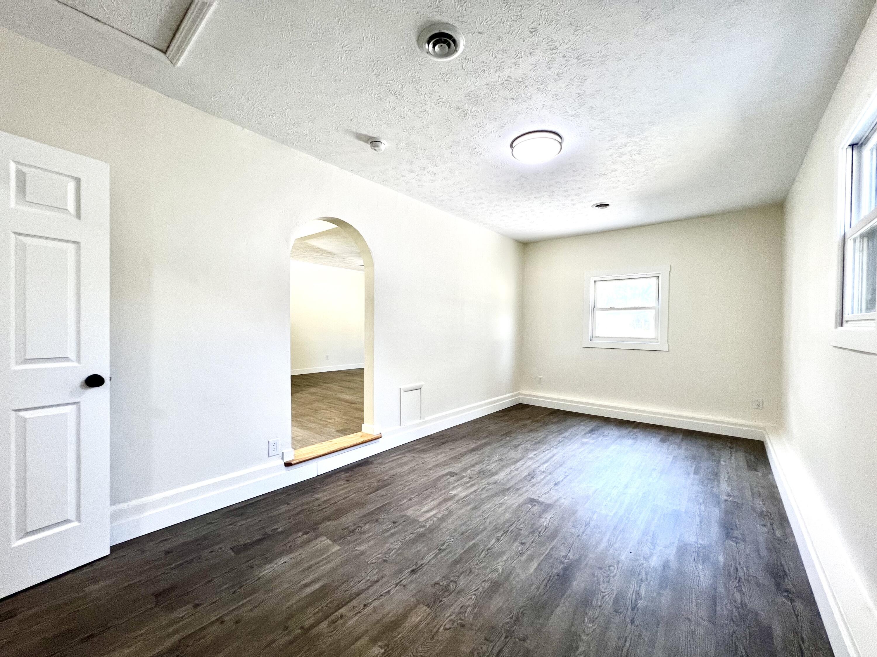 2018 S Lone Pine Avenue