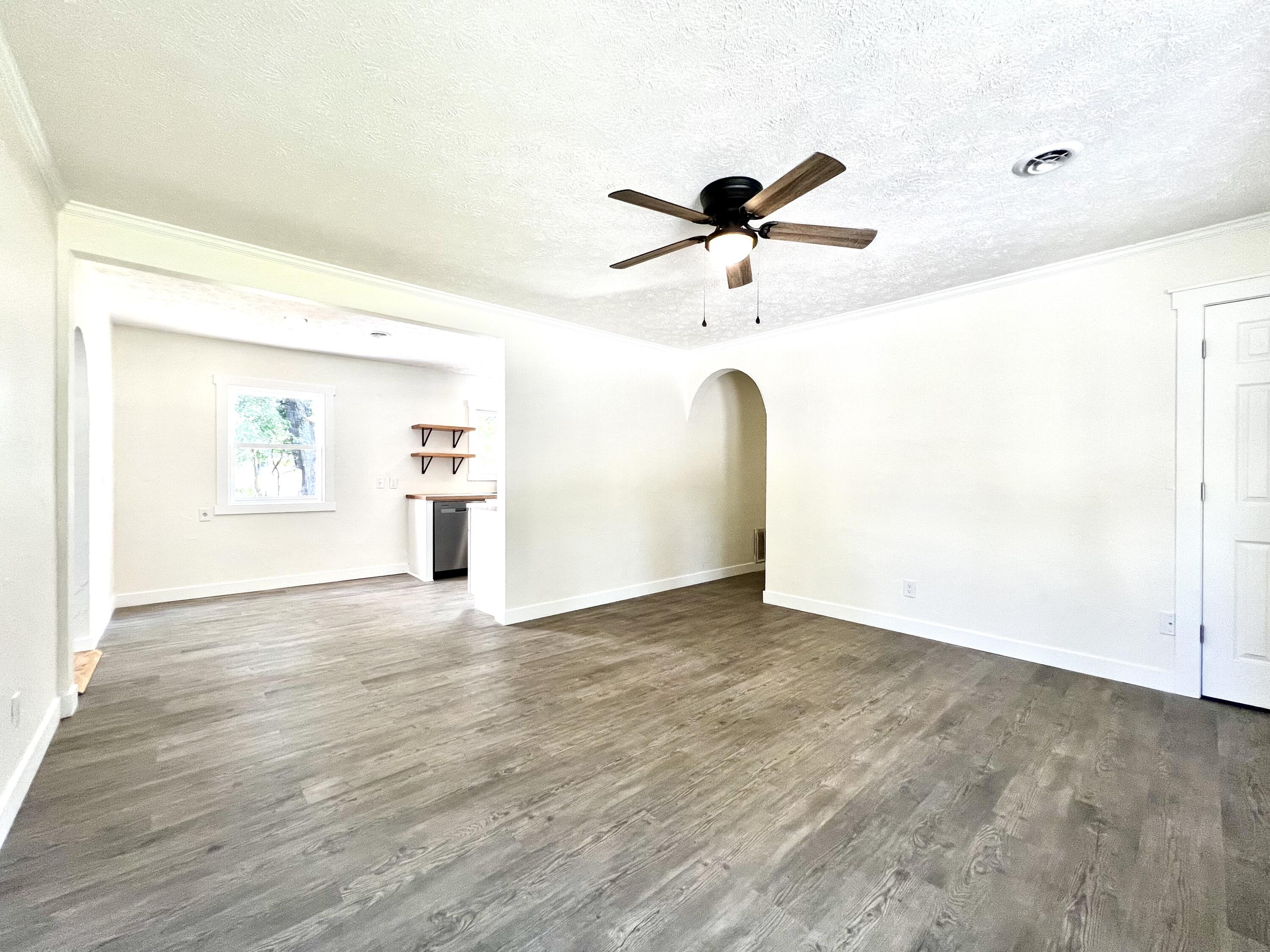 2018 S Lone Pine Avenue