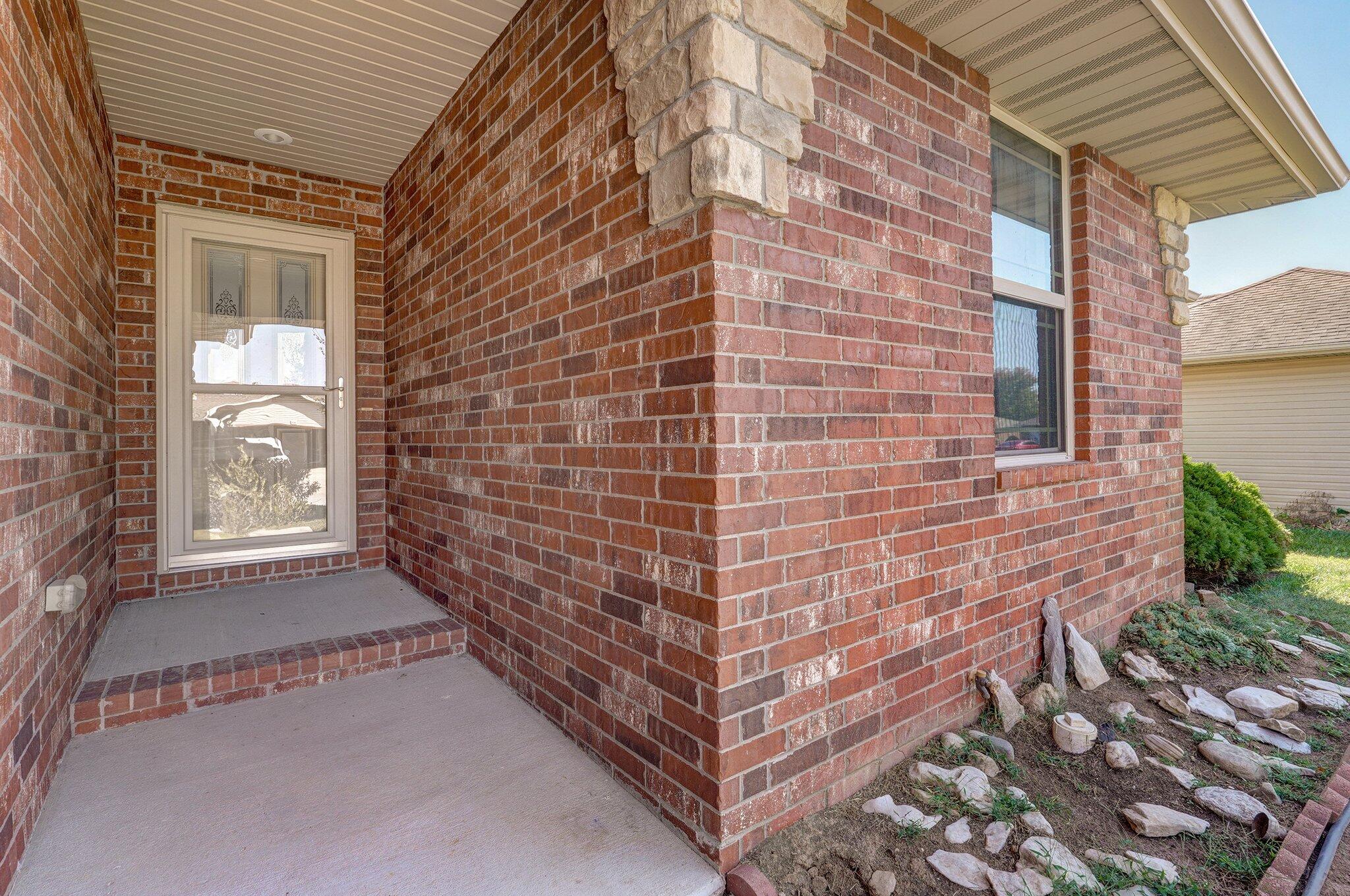 1074 South Mahn Avenue