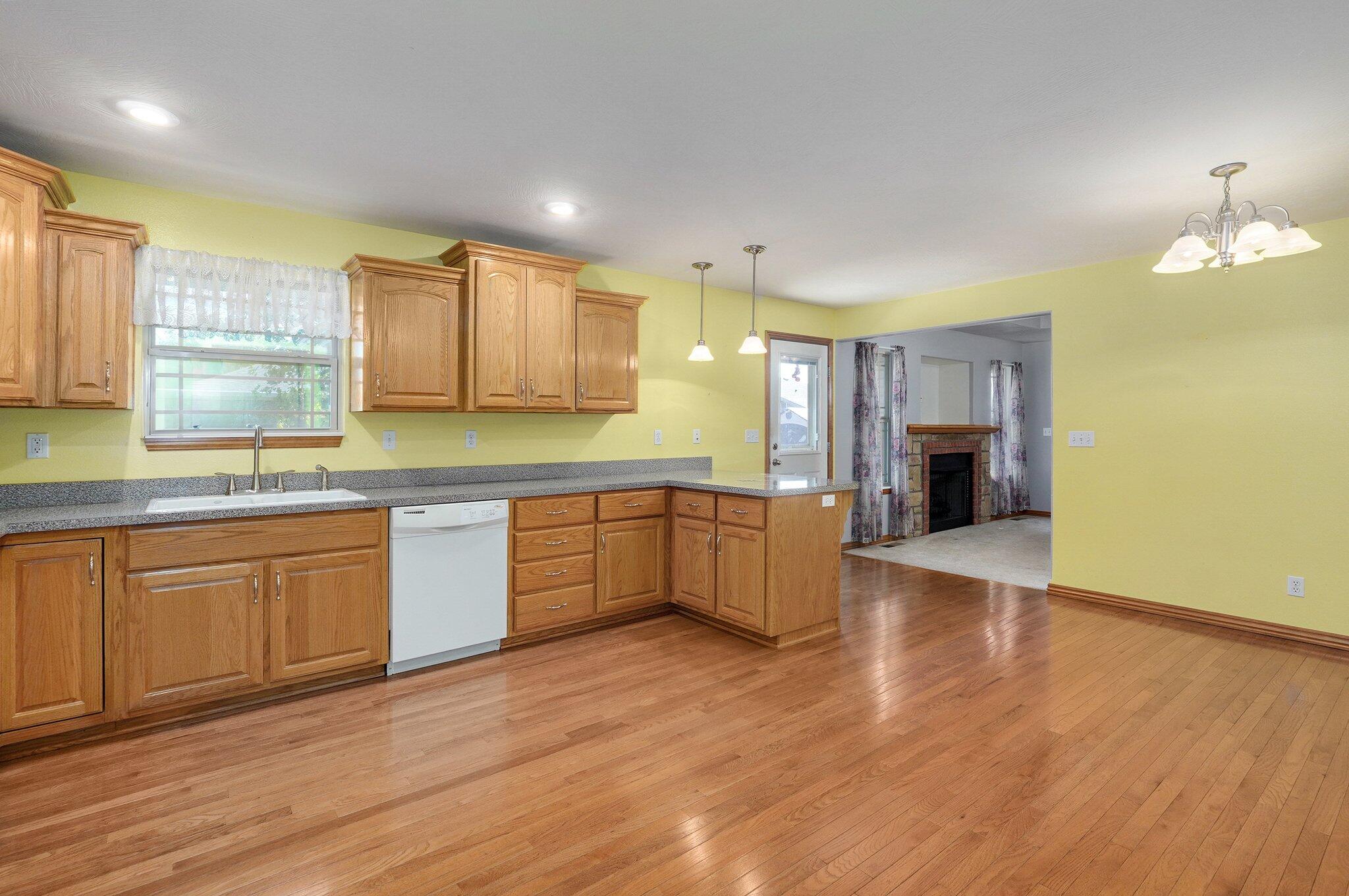 1074 South Mahn Avenue