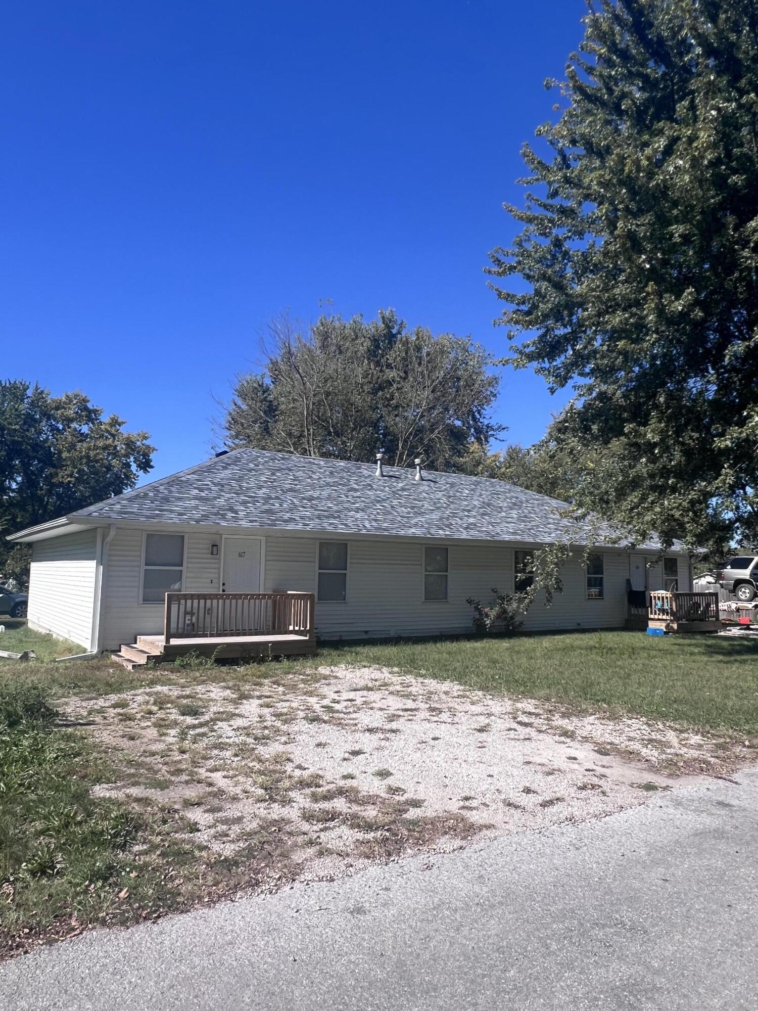 615 & 617 South Vine Street