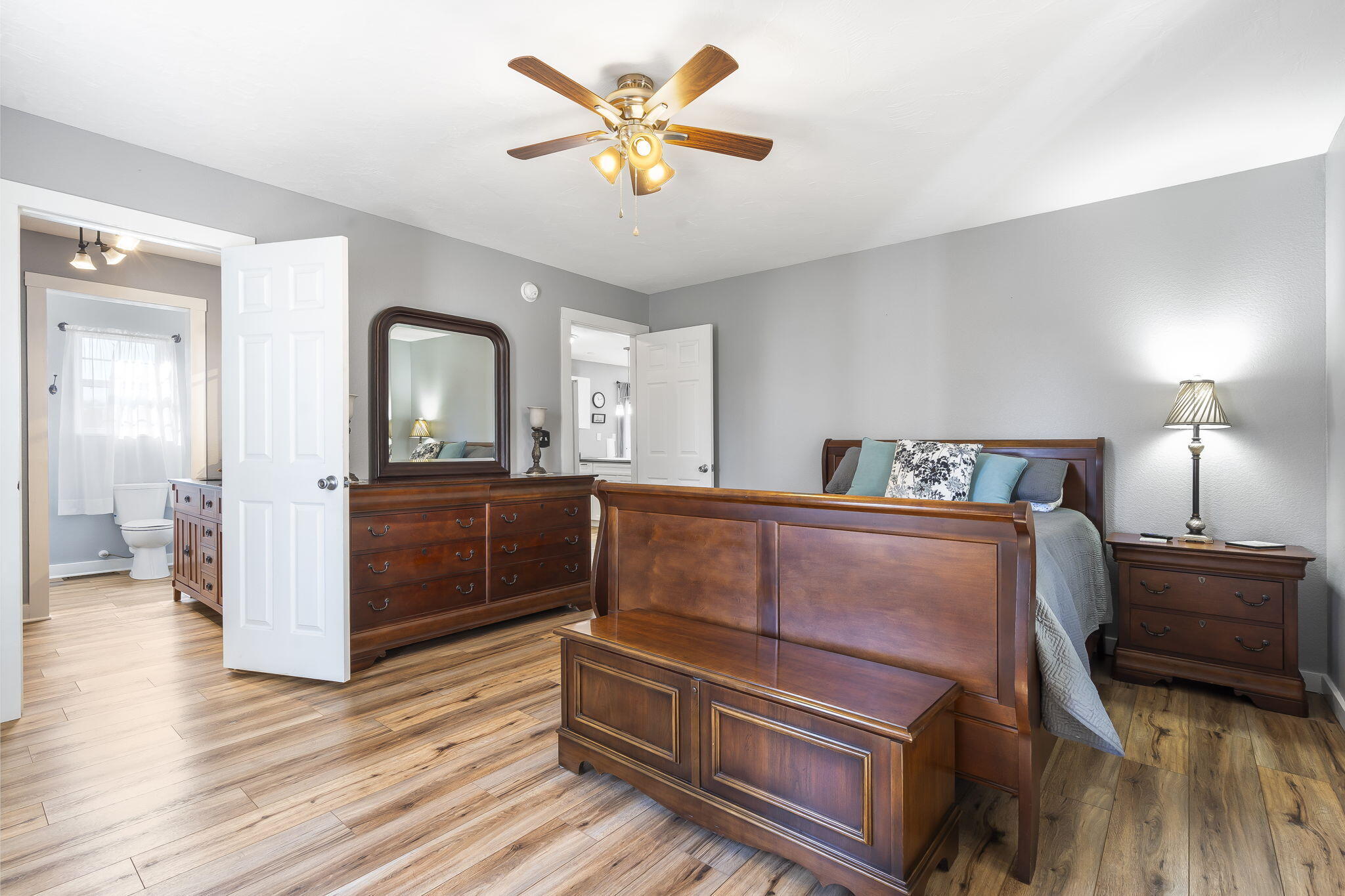 24 W Cherry Street