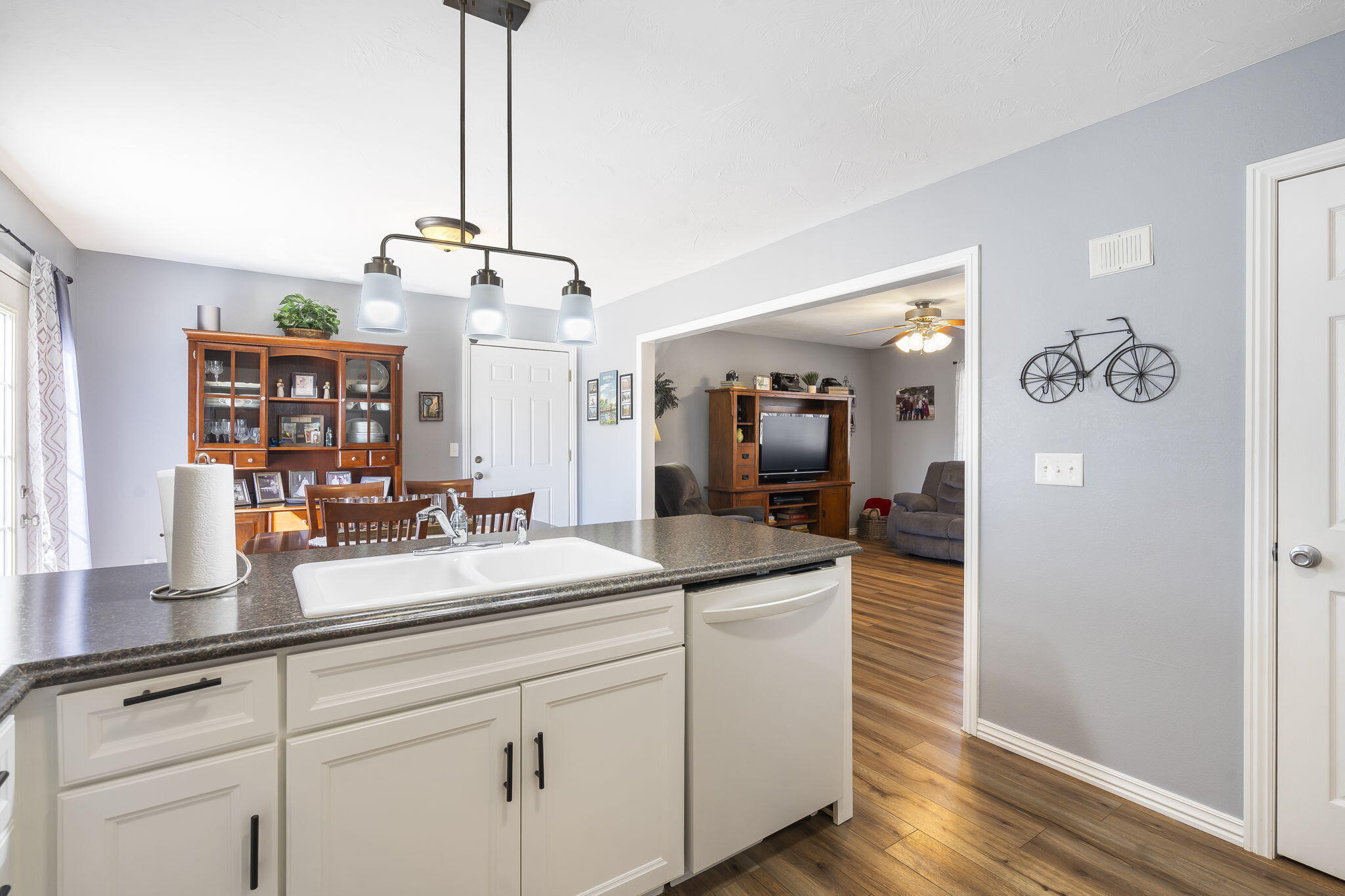 24 W Cherry Street