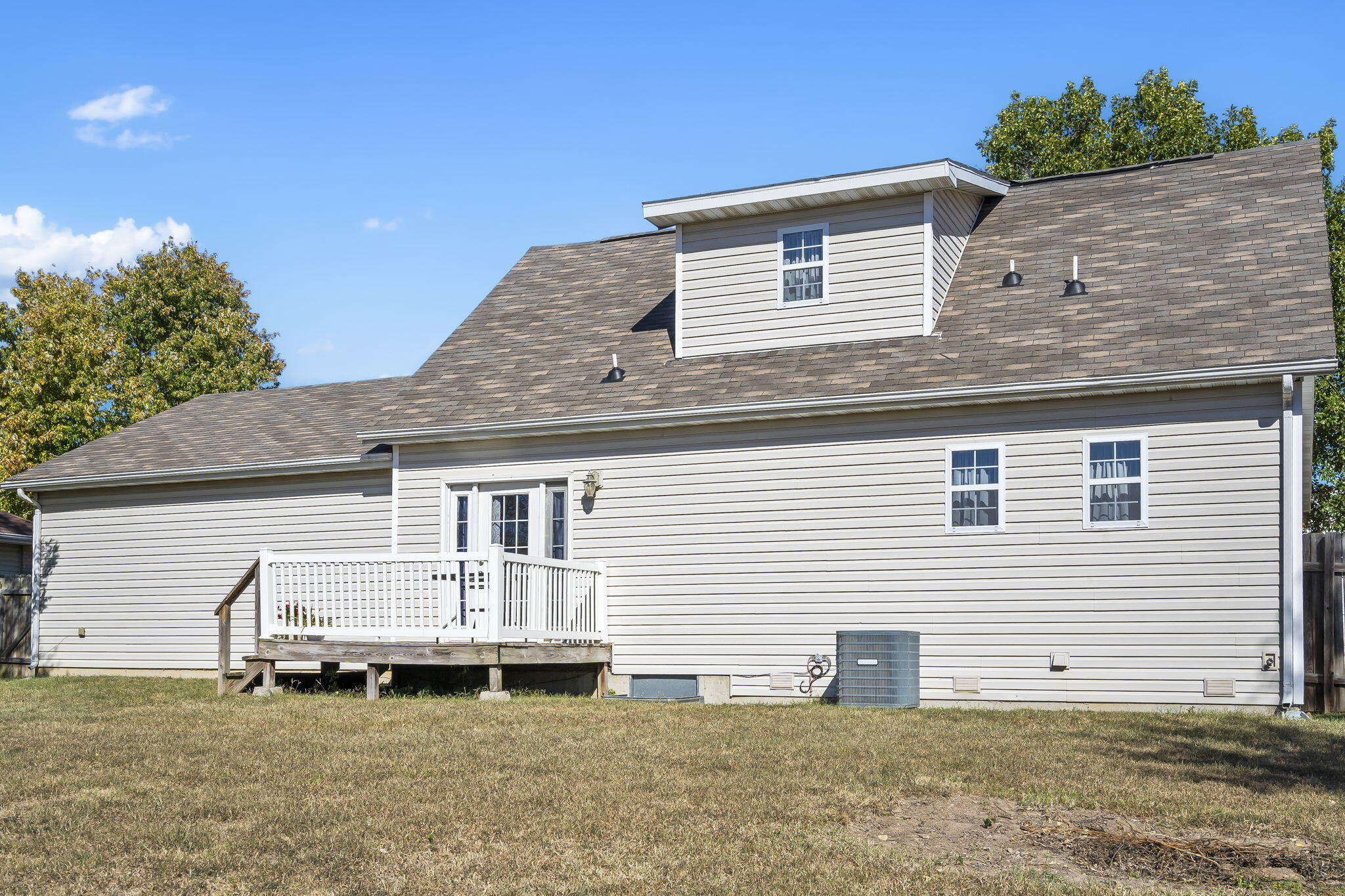 24 W Cherry Street