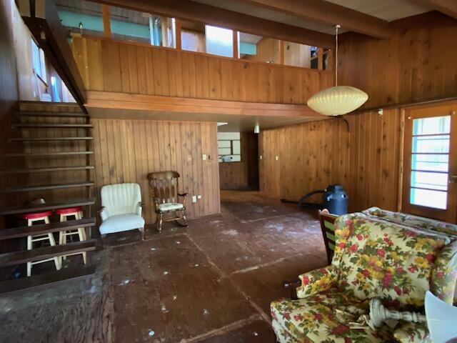 1389 S Farm Road 219