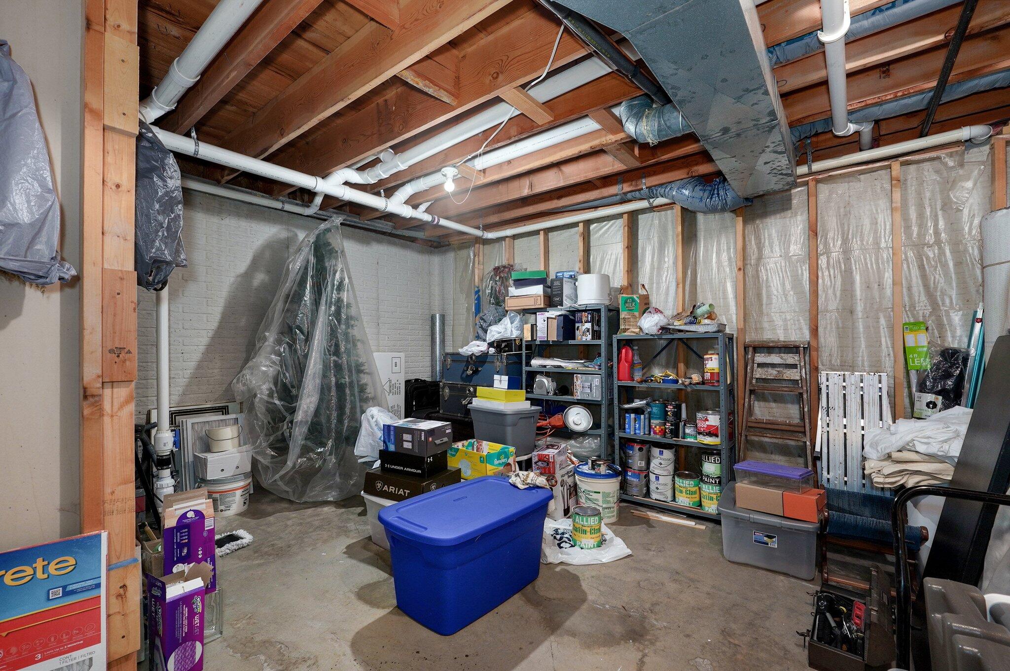 1967 W Inglewood Street