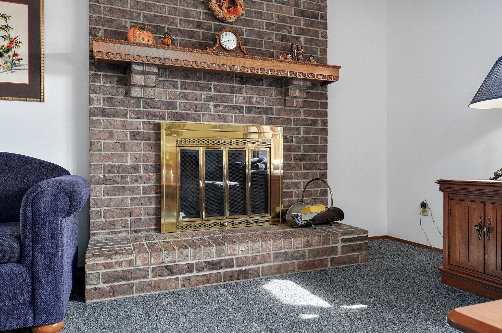 1967 W Inglewood Street