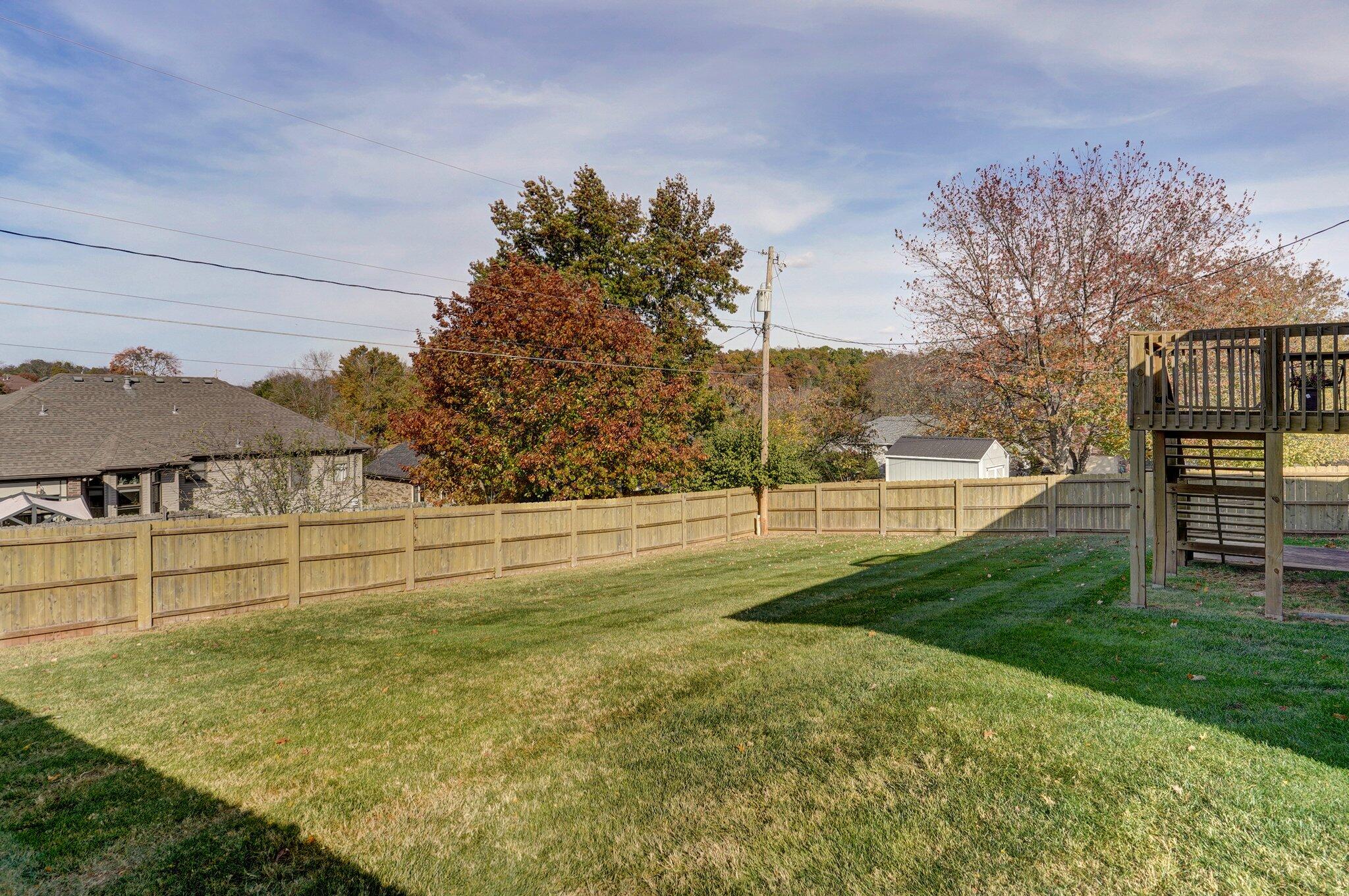 1967 W Inglewood Street