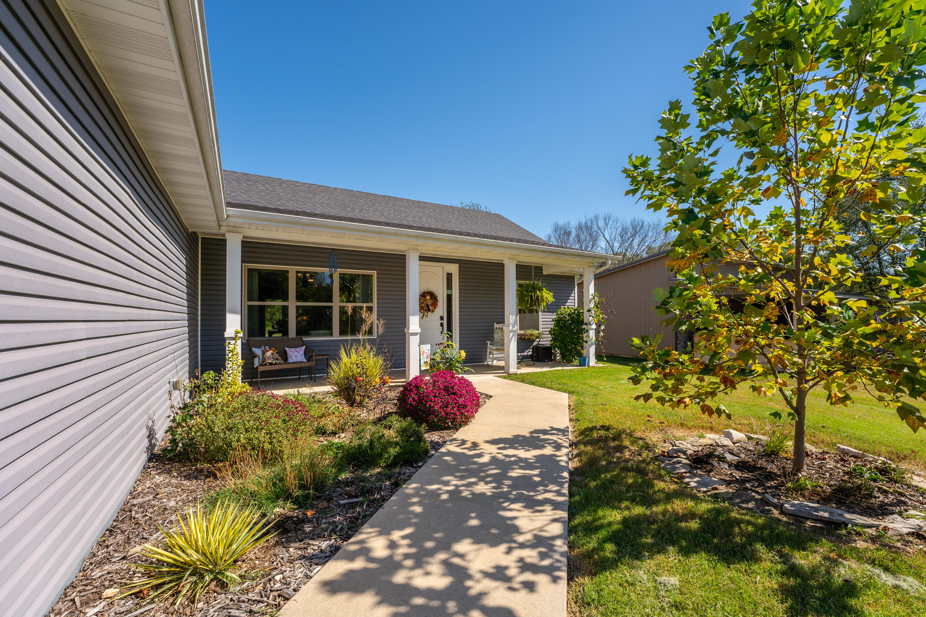 818 S Miller Road