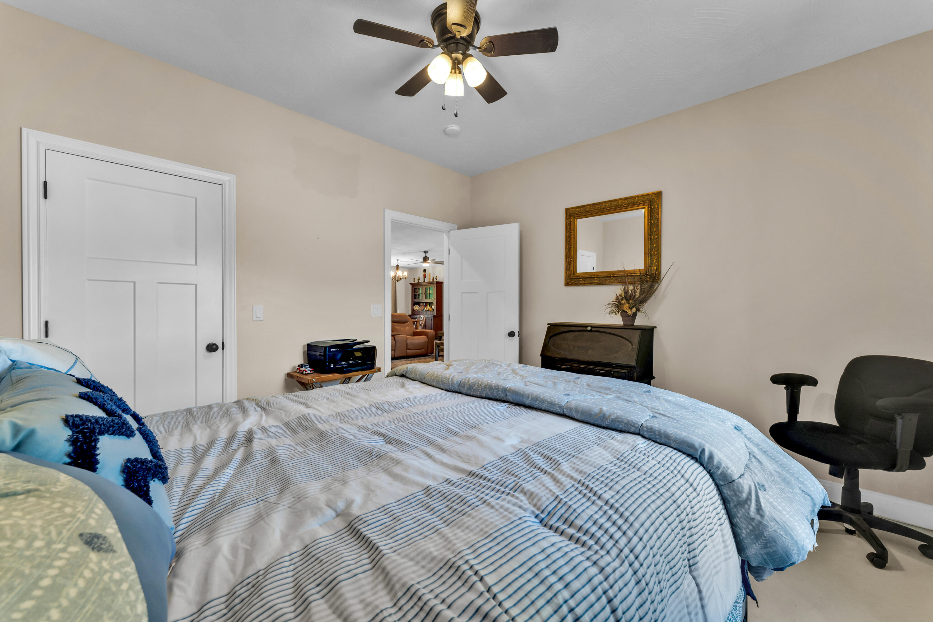 818 S Miller Road