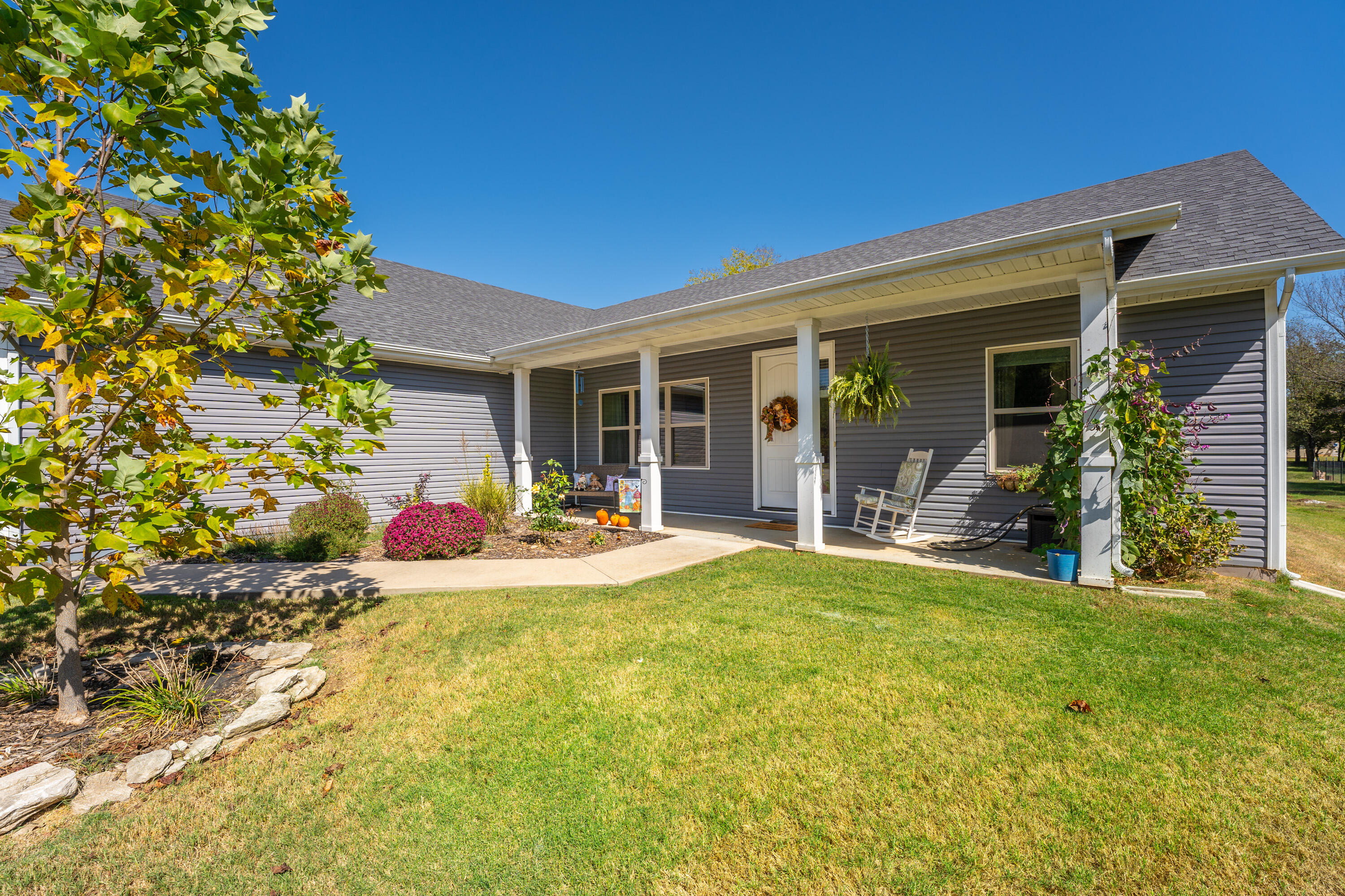 818 S Miller Road