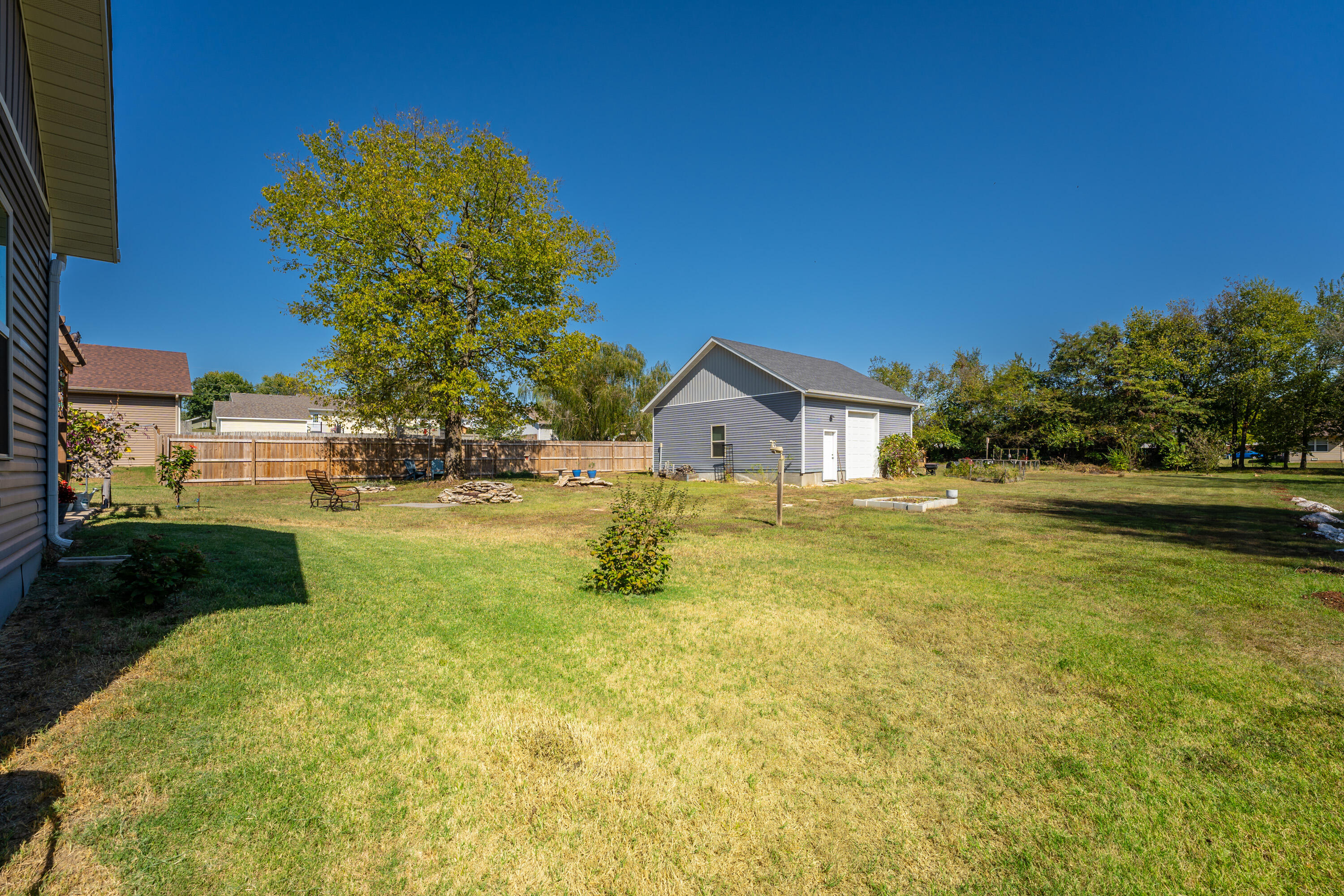 818 S Miller Road