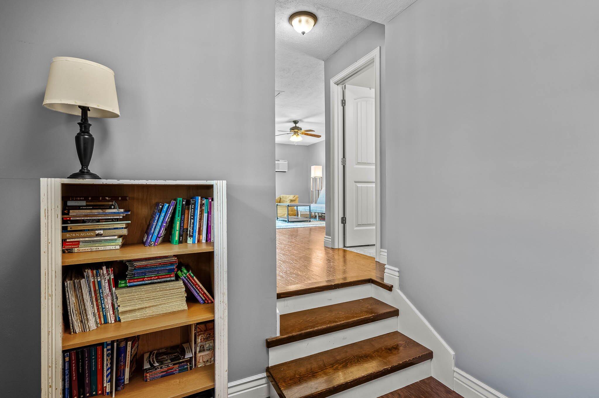 1208 E Lark Street