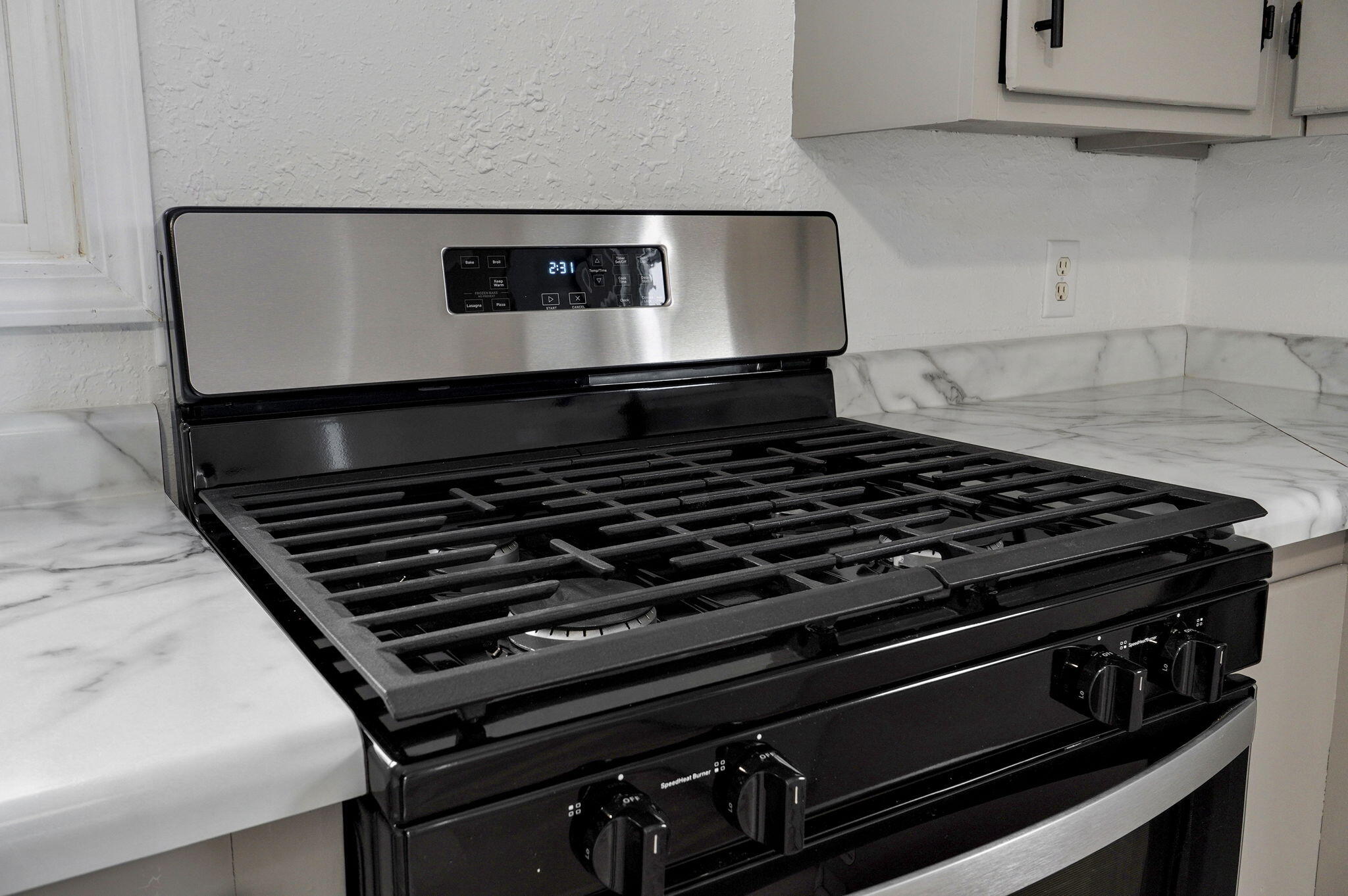 2337 N Fremont Avenue