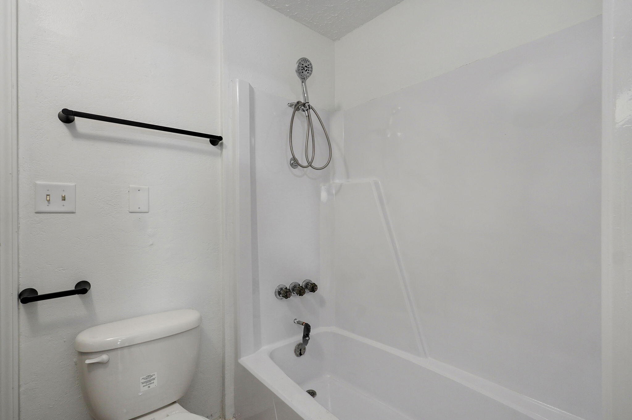 2337 N Fremont Avenue