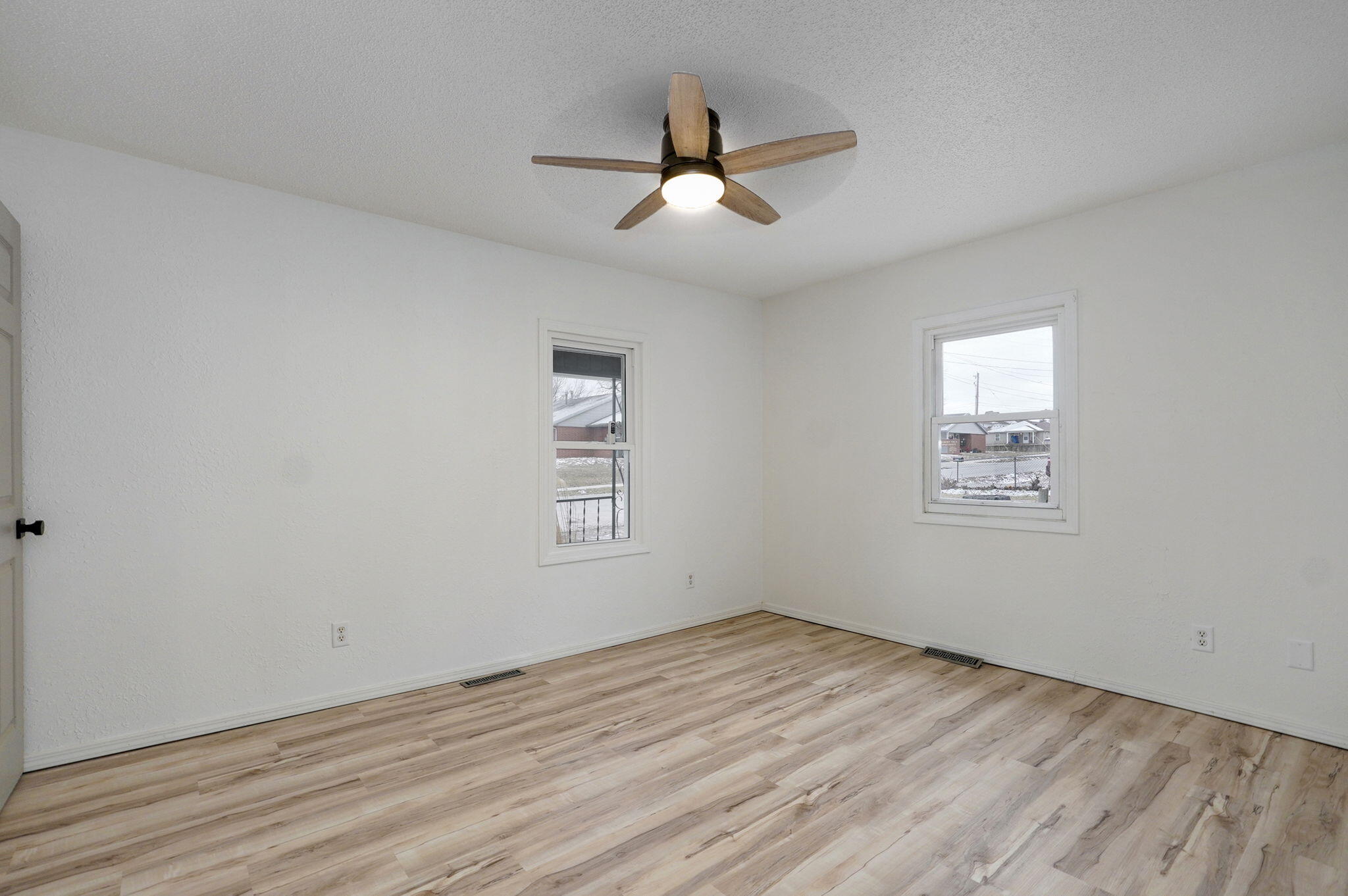 2337 N Fremont Avenue