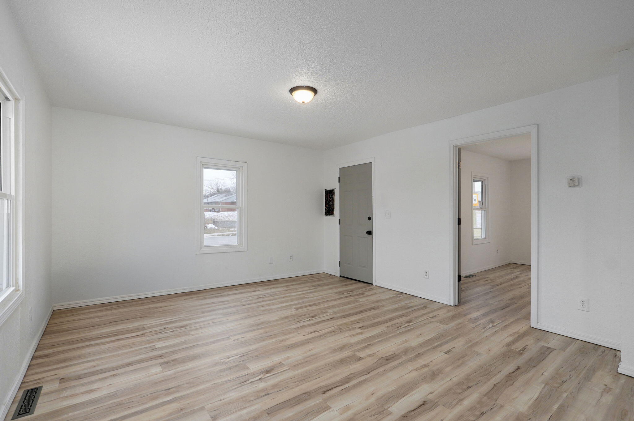 2337 N Fremont Avenue