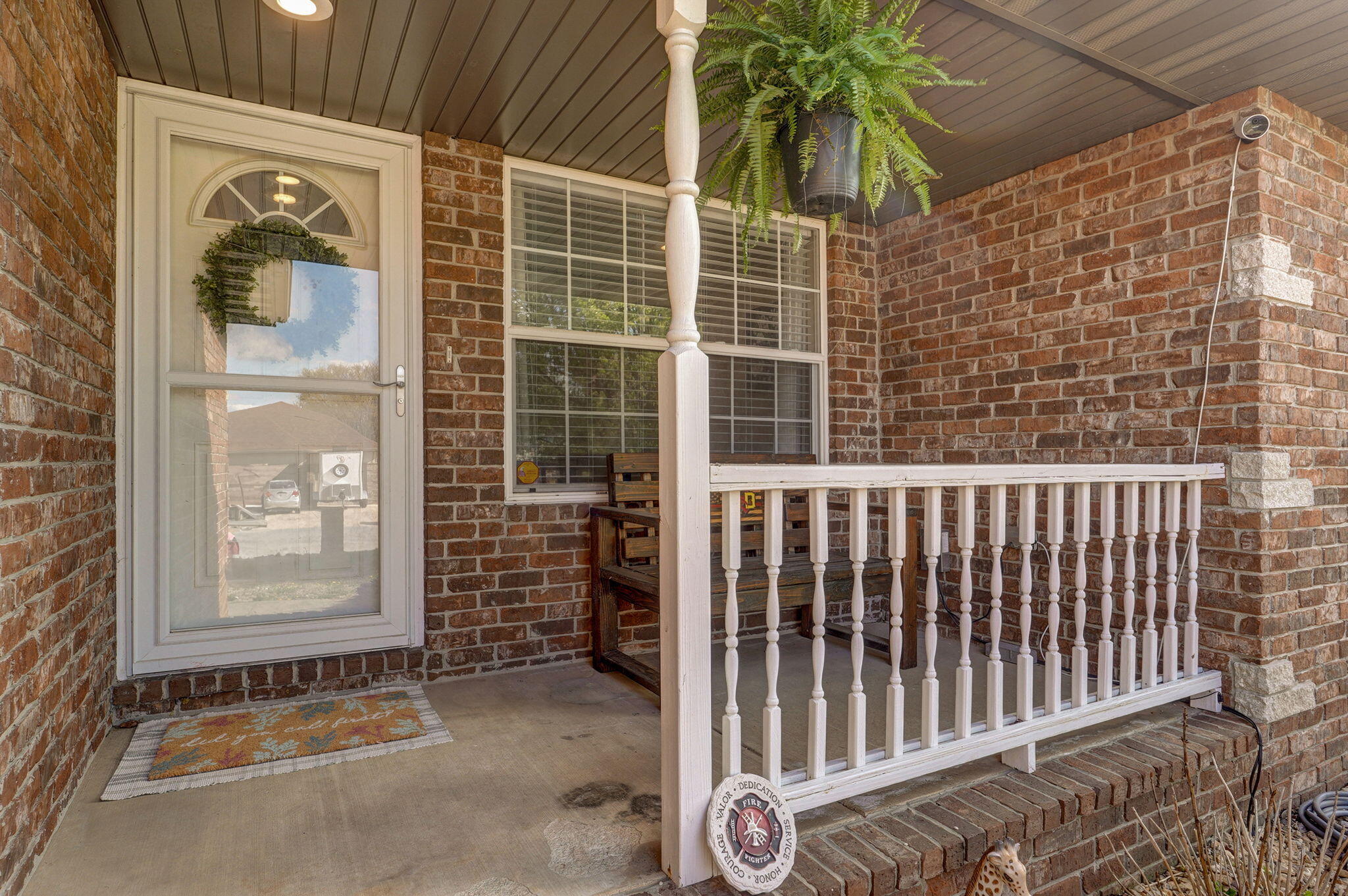 3196 W Grandview Street