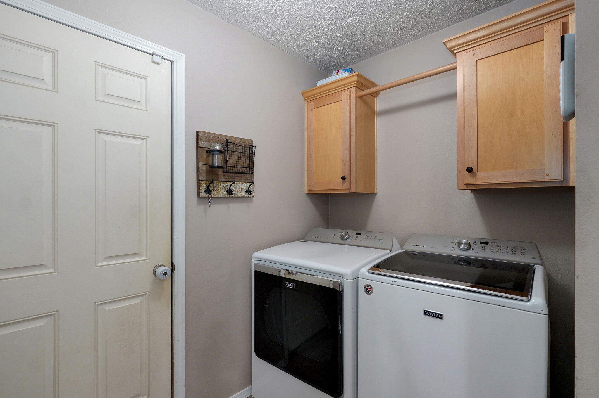 3196 W Grandview Street