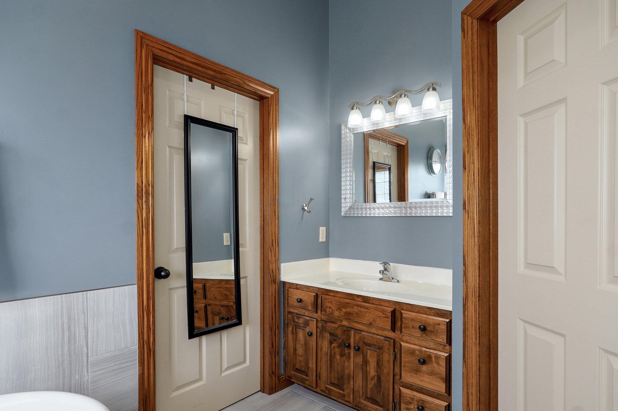 613 Meadowgate Drive