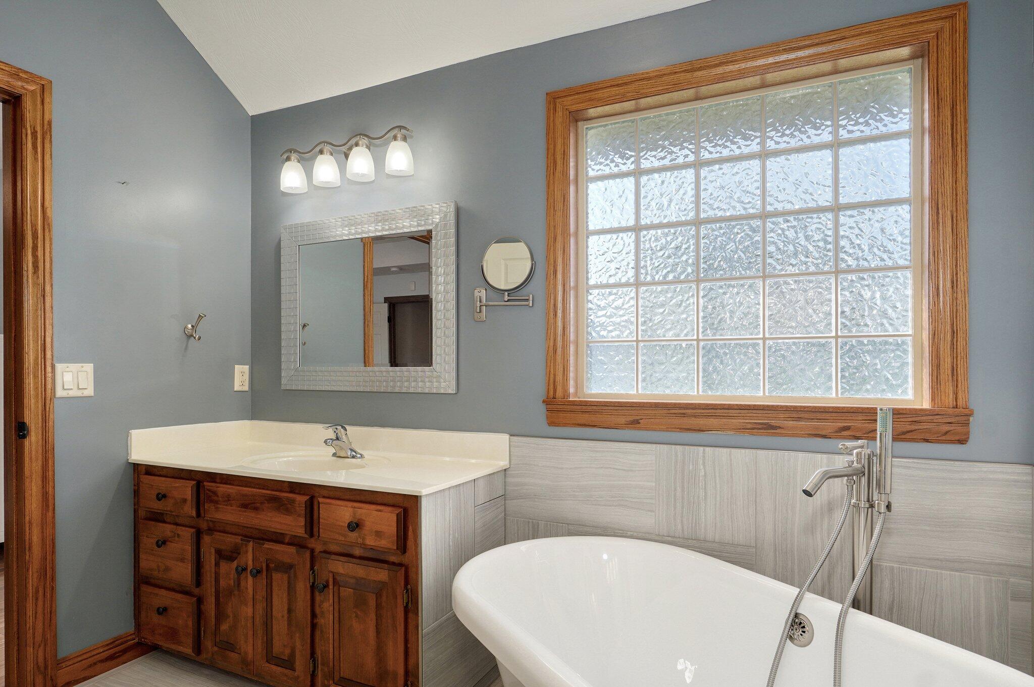 613 Meadowgate Drive