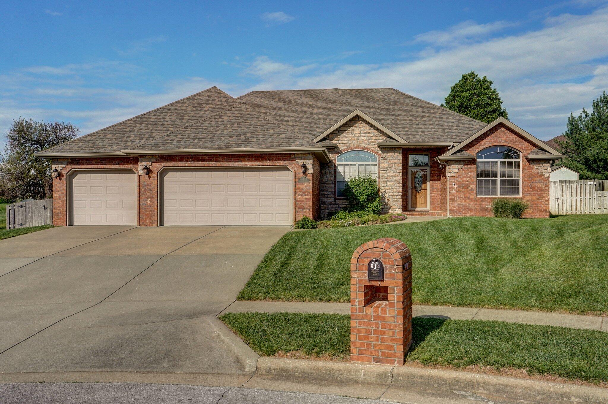 613 Meadowgate Drive