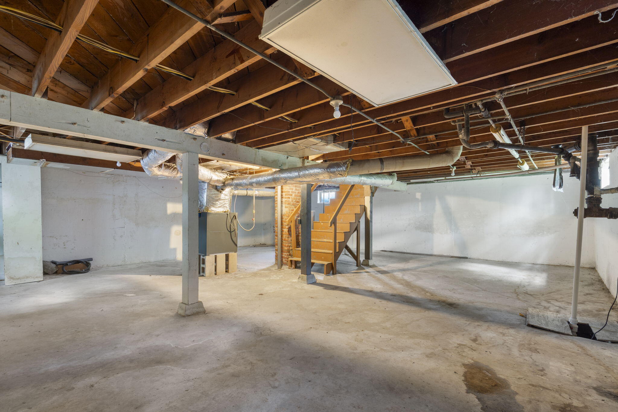 1116 W University Street