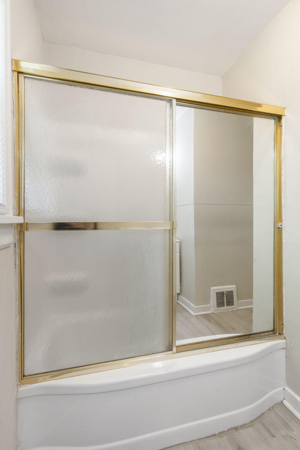 1116 W University Street