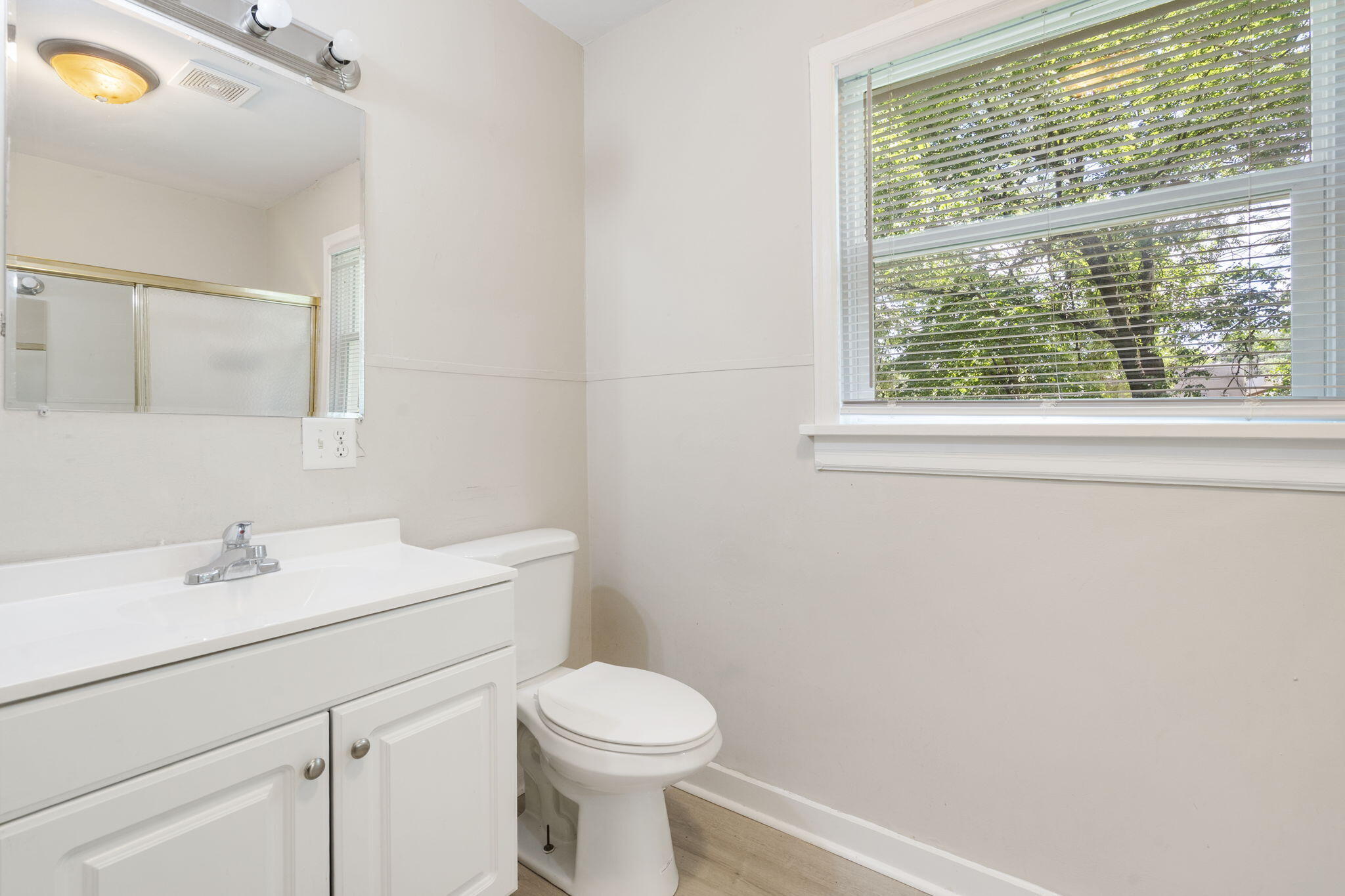 1116 W University Street