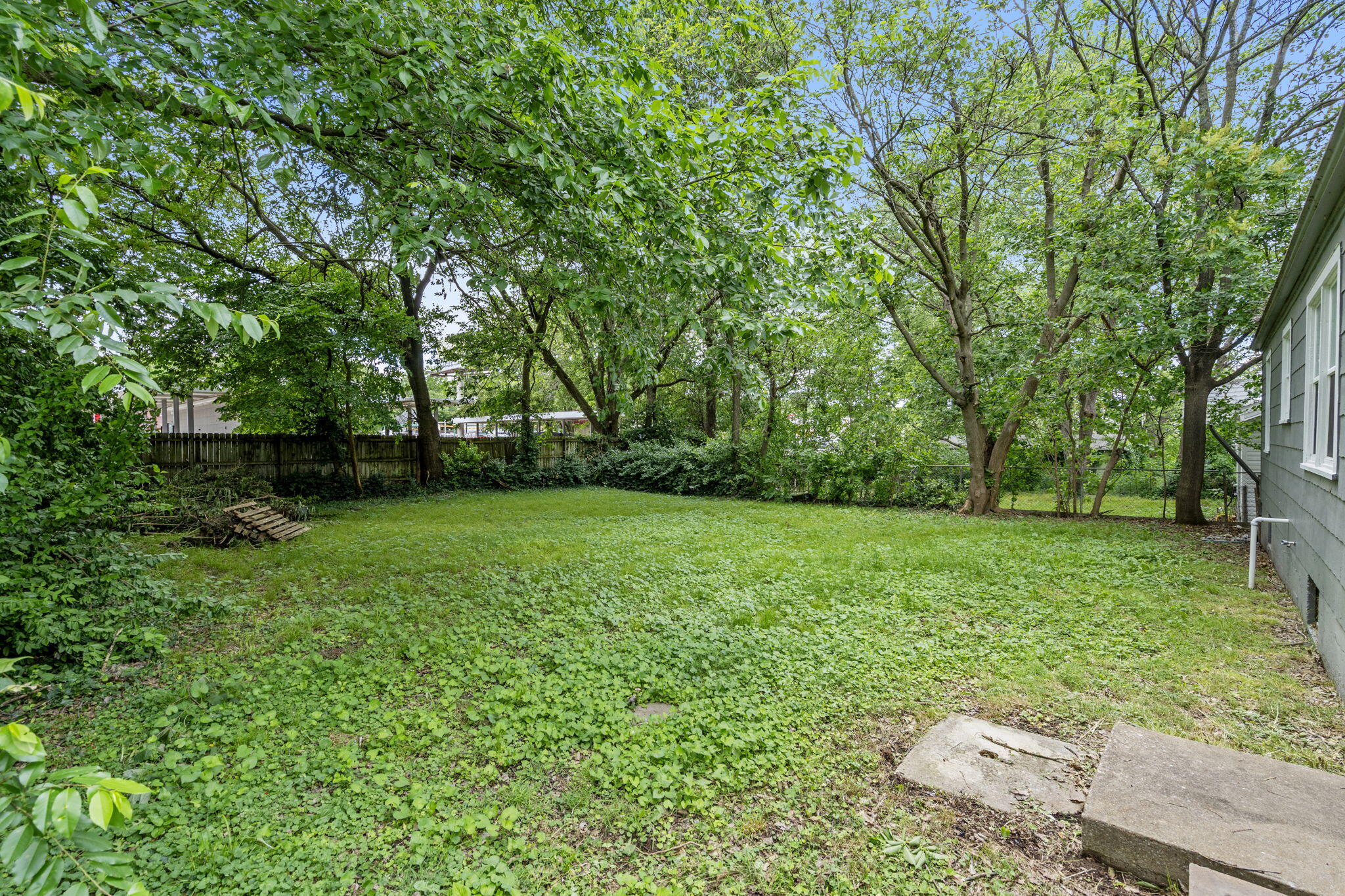 1116 W University Street