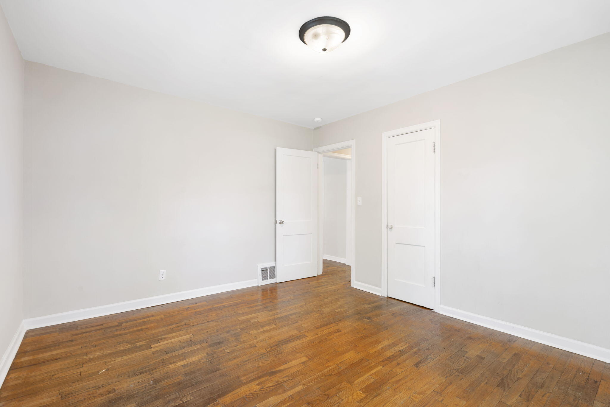 1116 W University Street