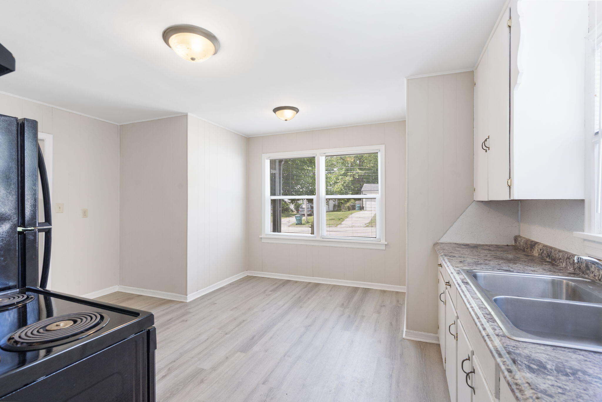 1116 W University Street