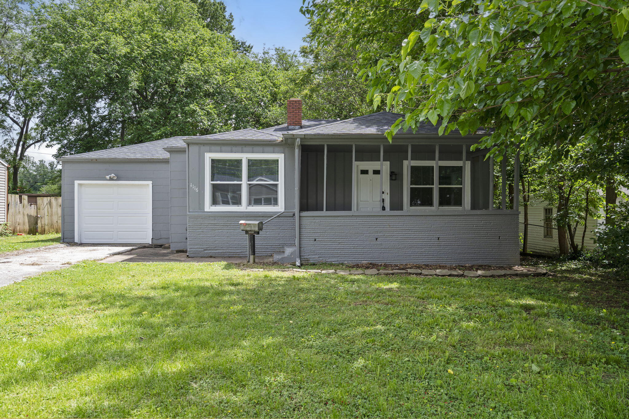 1116 W University Street