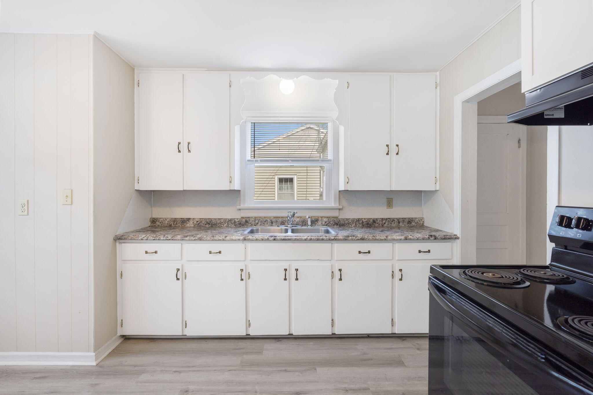 1116 W University Street