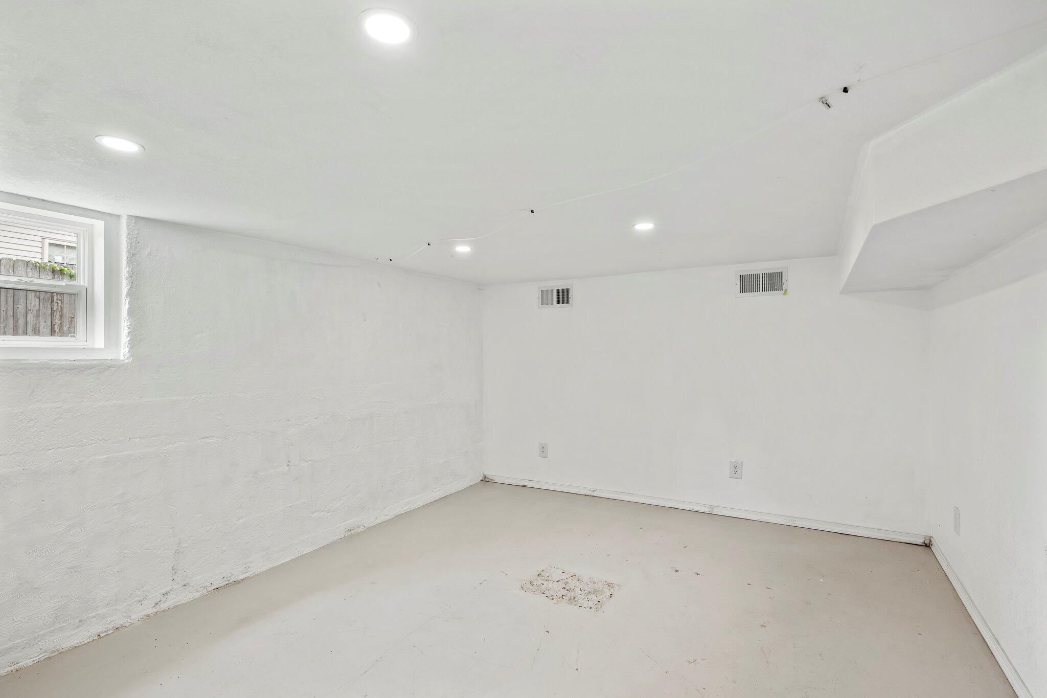 318 W Olive Street