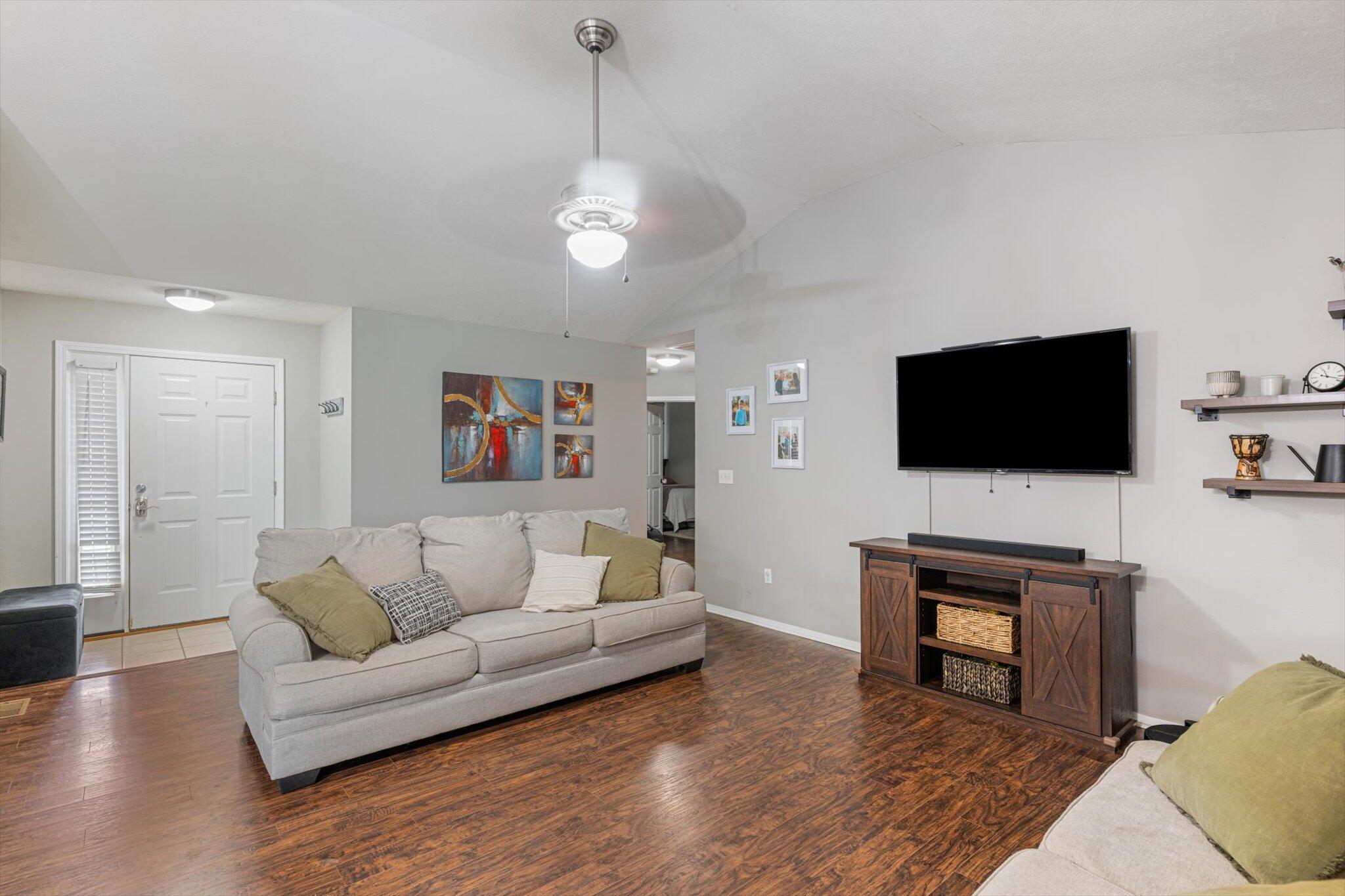 4500 W Bull Run Battle Street