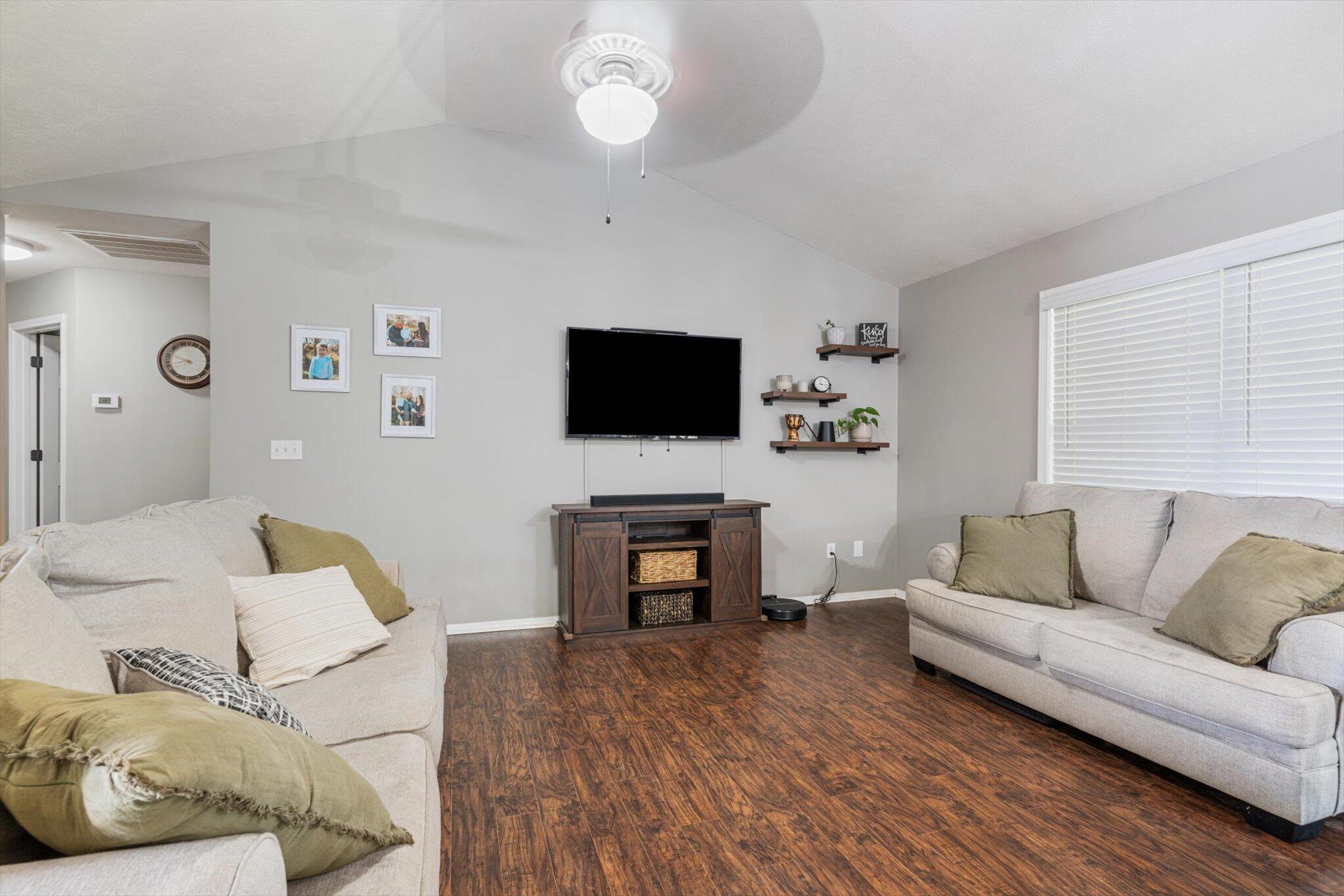 4500 W Bull Run Battle Street