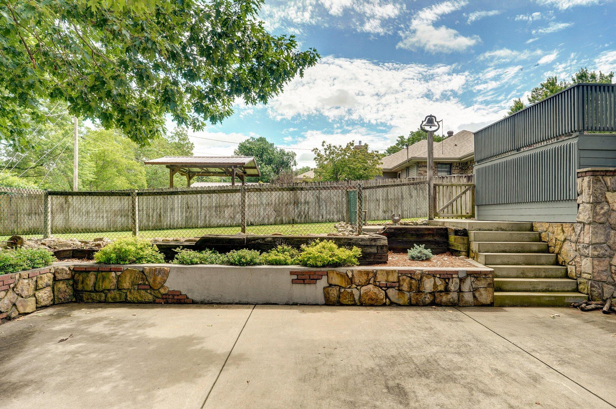 401 E Glendale Street