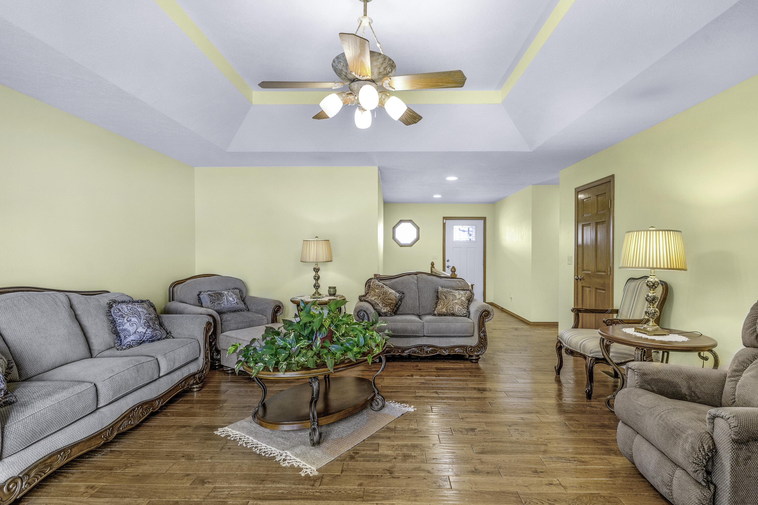 2122 W Village Terrace