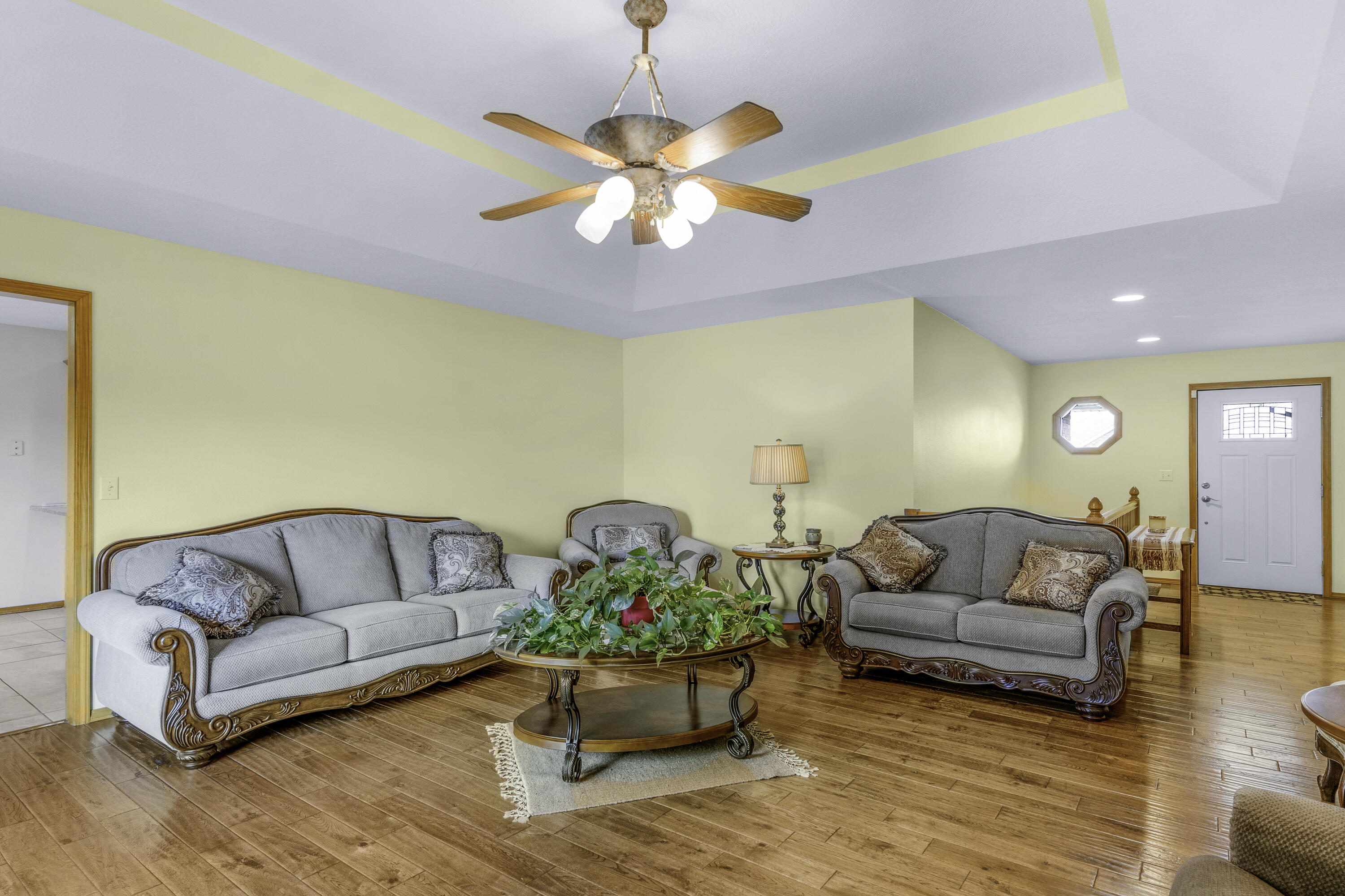 2122 W Village Terrace