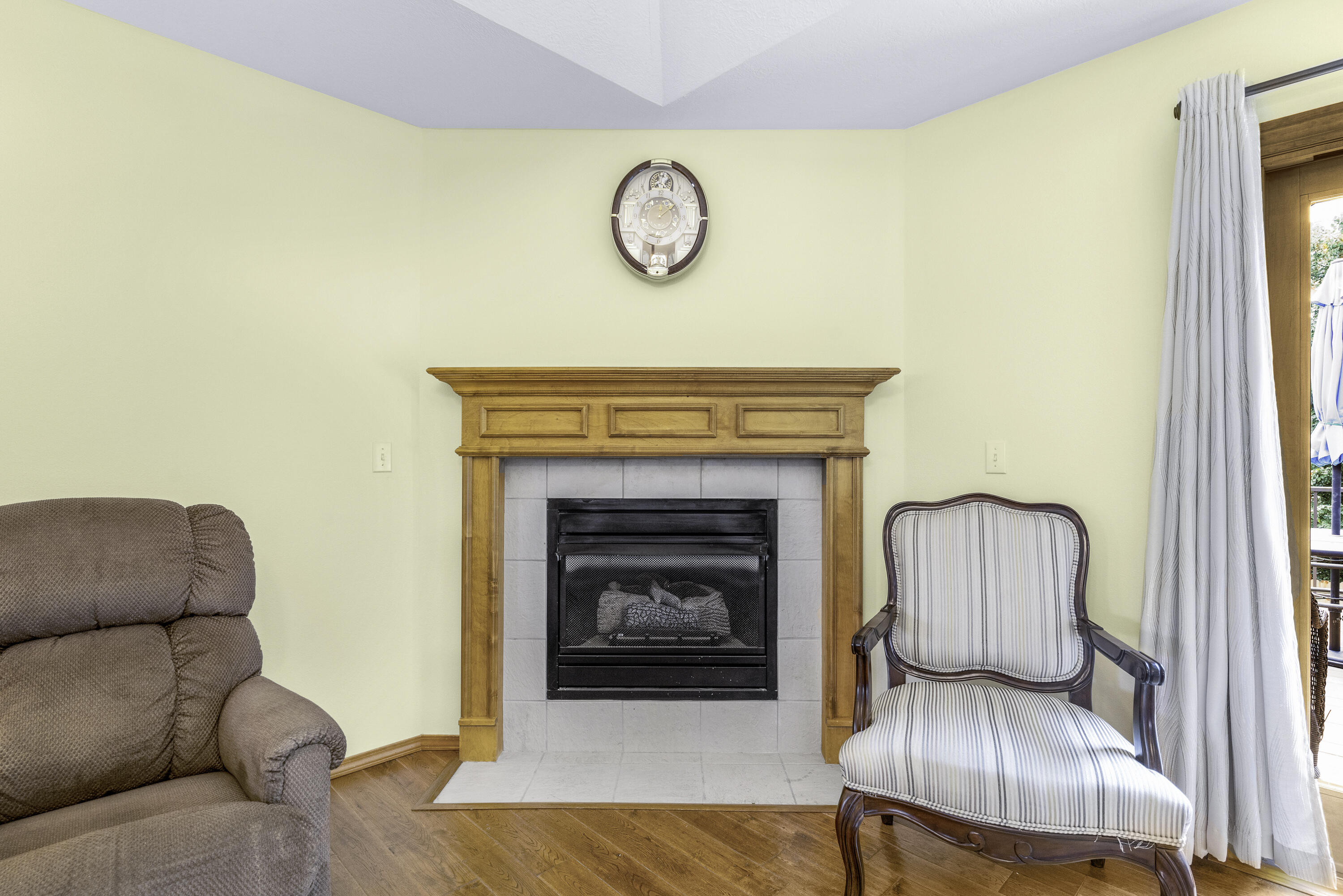 2122 W Village Terrace