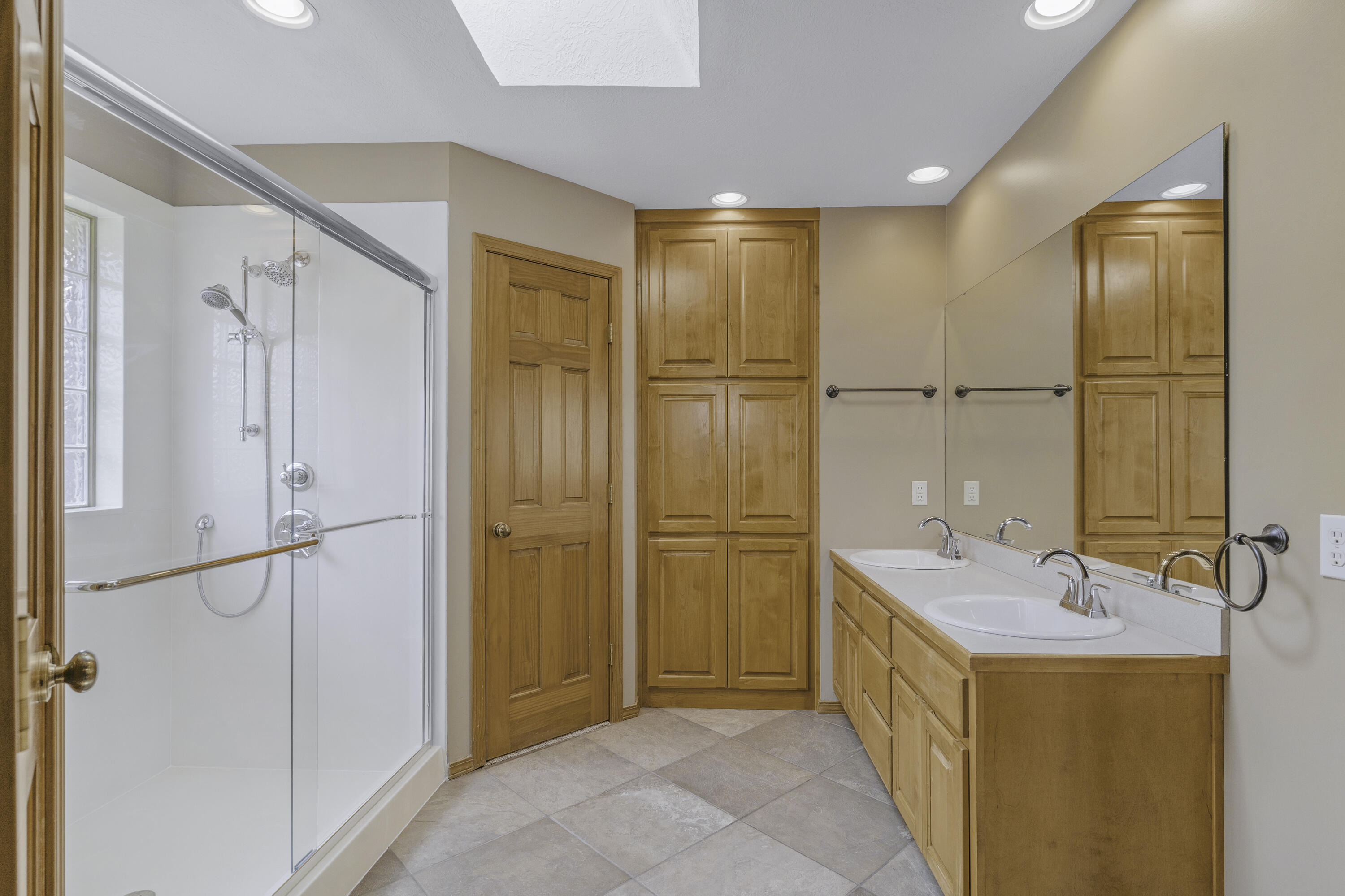 2122 W Village Terrace