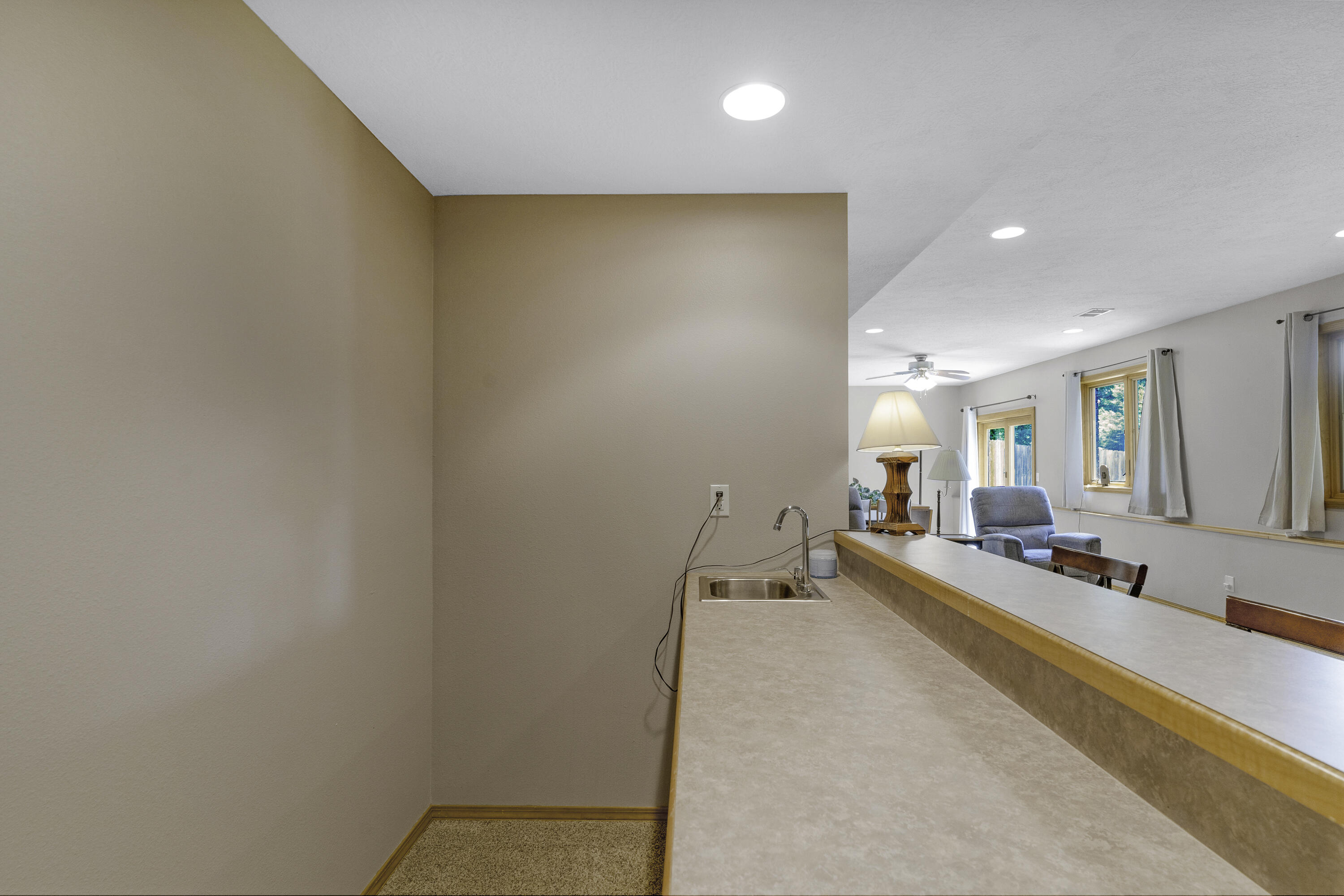 2122 W Village Terrace
