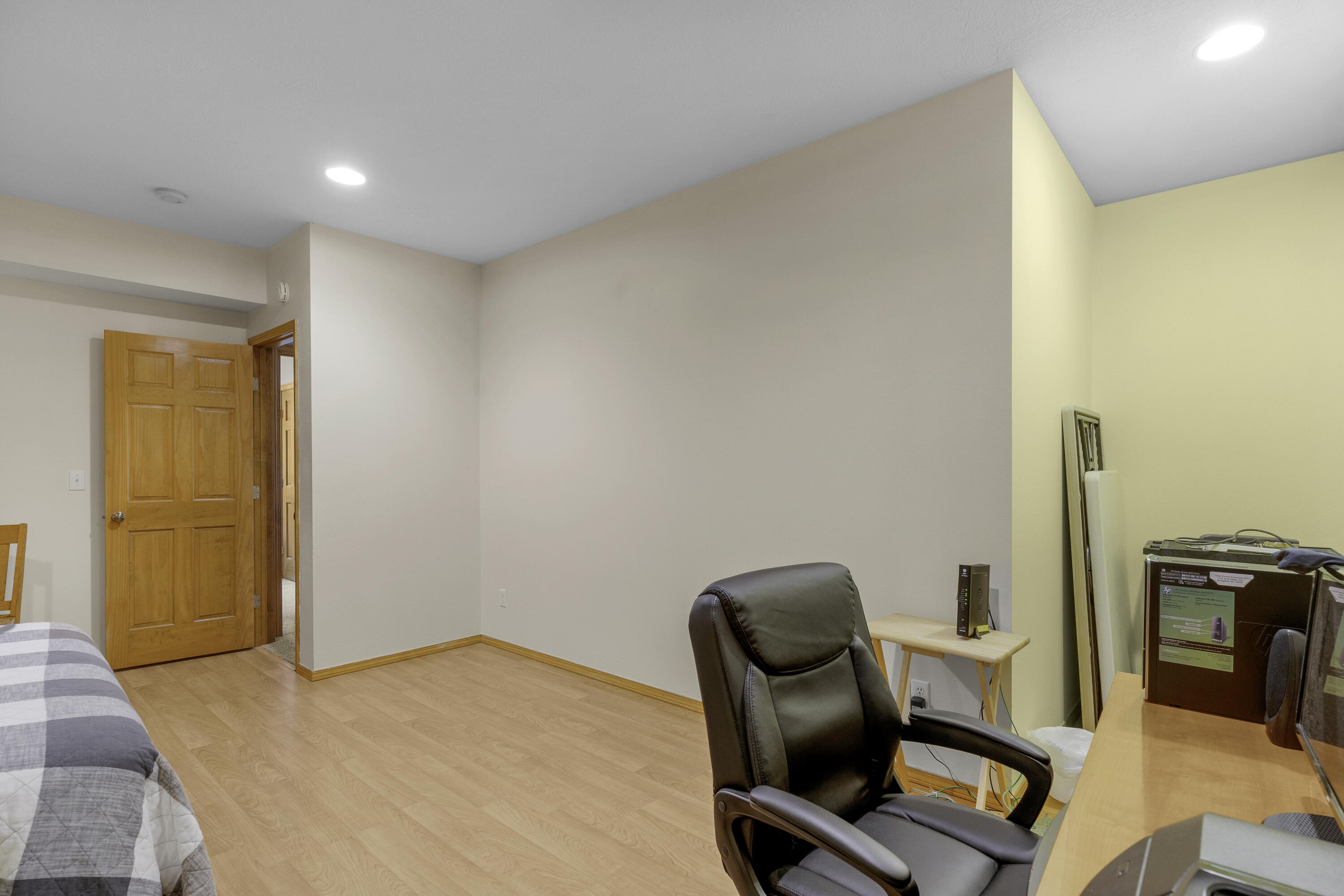 2122 W Village Terrace